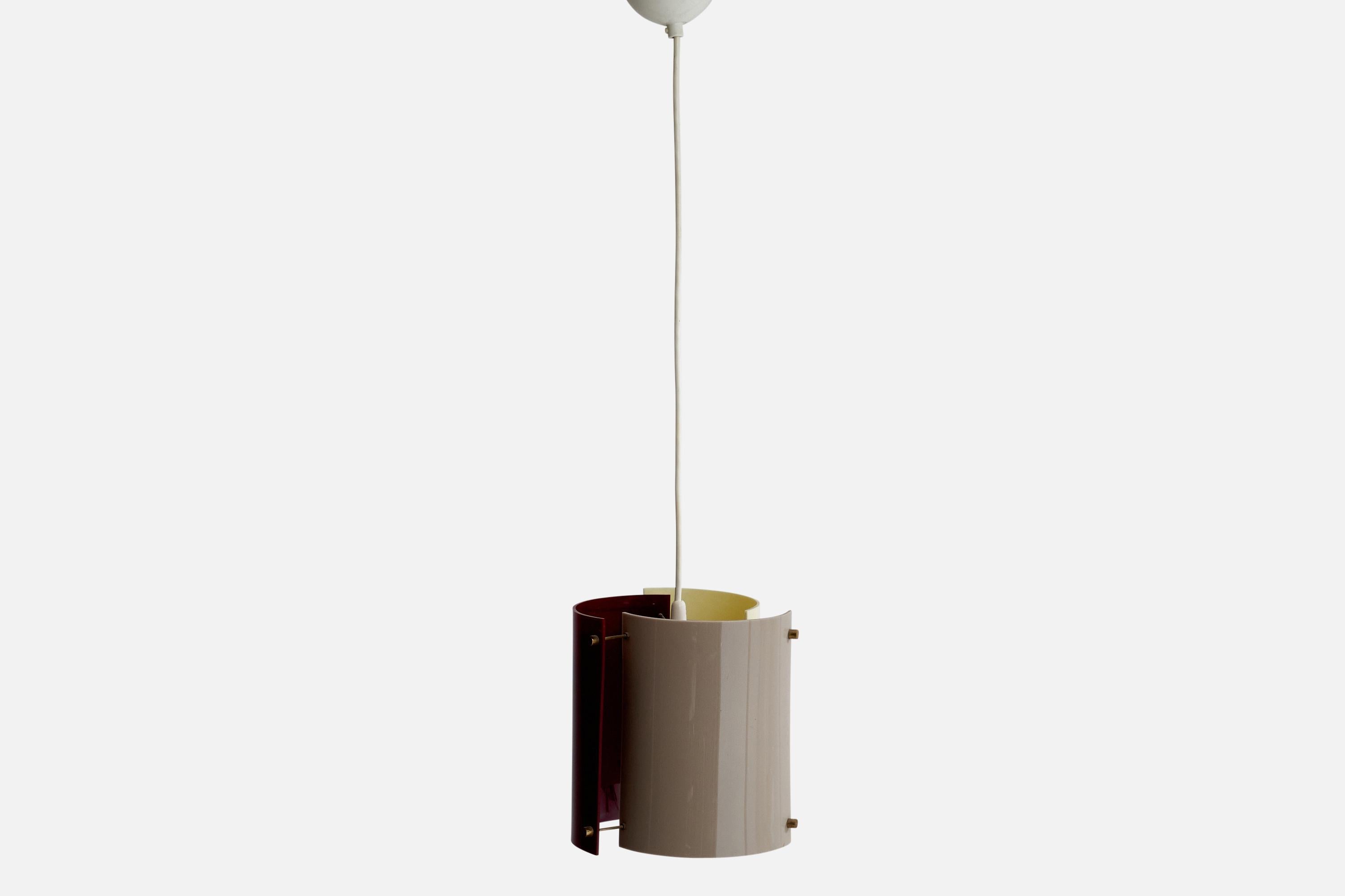 Finlandais Lampe à suspension Yki Nummi, acrylique, laiton, Finlande, années 1960 en vente