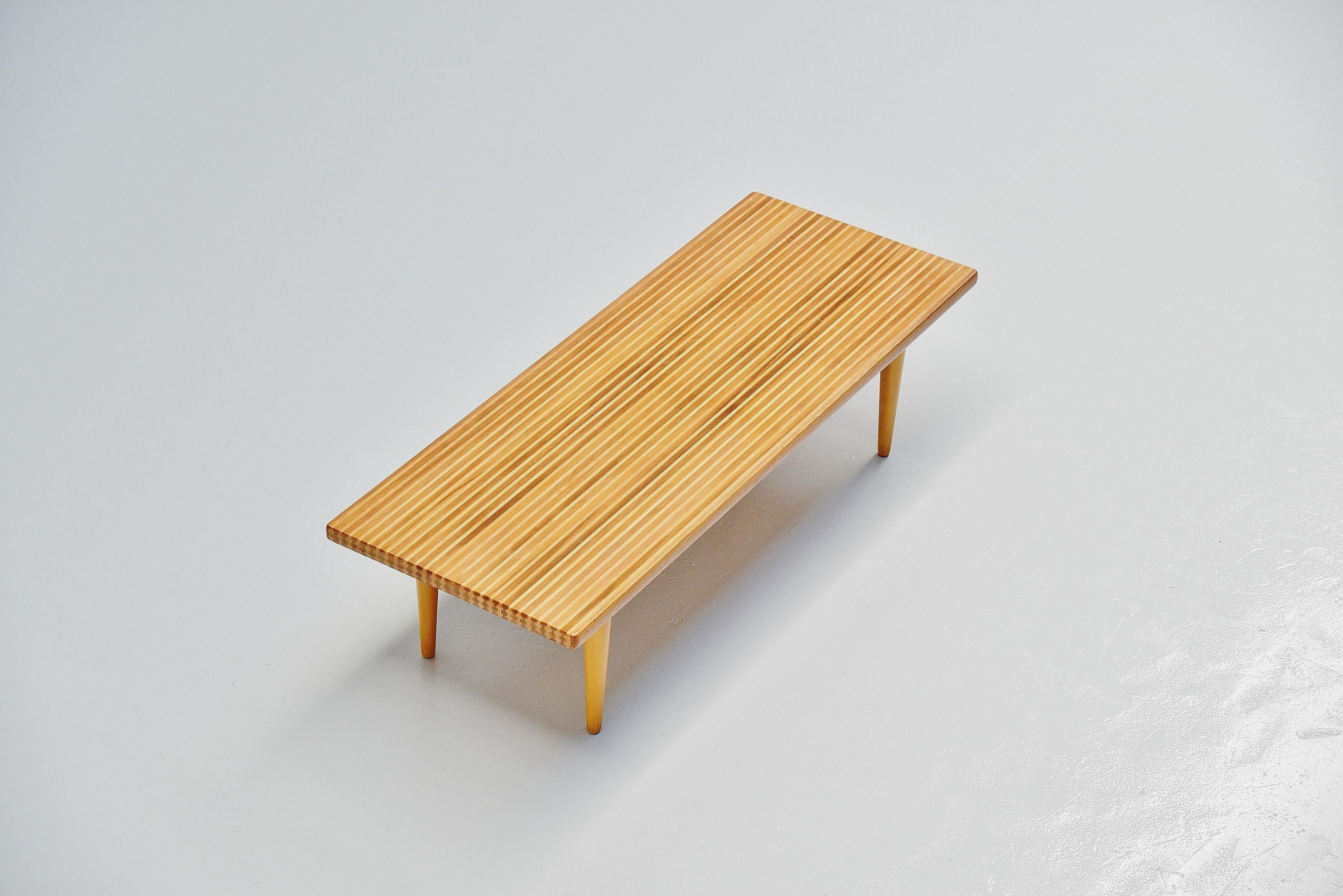 Table basse Yngvar Sandstrom de Nordiska Kompaniet, Suède, 1955 Bon état - En vente à Roosendaal, Noord Brabant