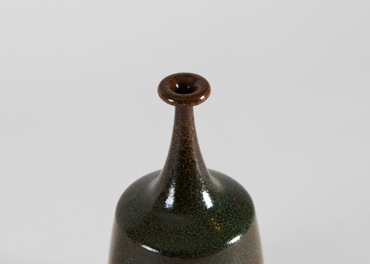 Swedish Yngve Blixt, Long-necked Vase with Copper Speckled Glaze, Sweden, 1974 For Sale