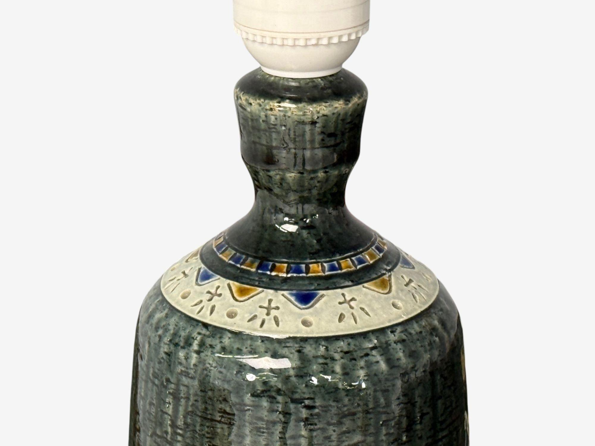Yngve Blixt, Swedish Modern, Green Stoneware, Table Lamp, Sweden, 1960s In Good Condition For Sale In Manhasset, NY
