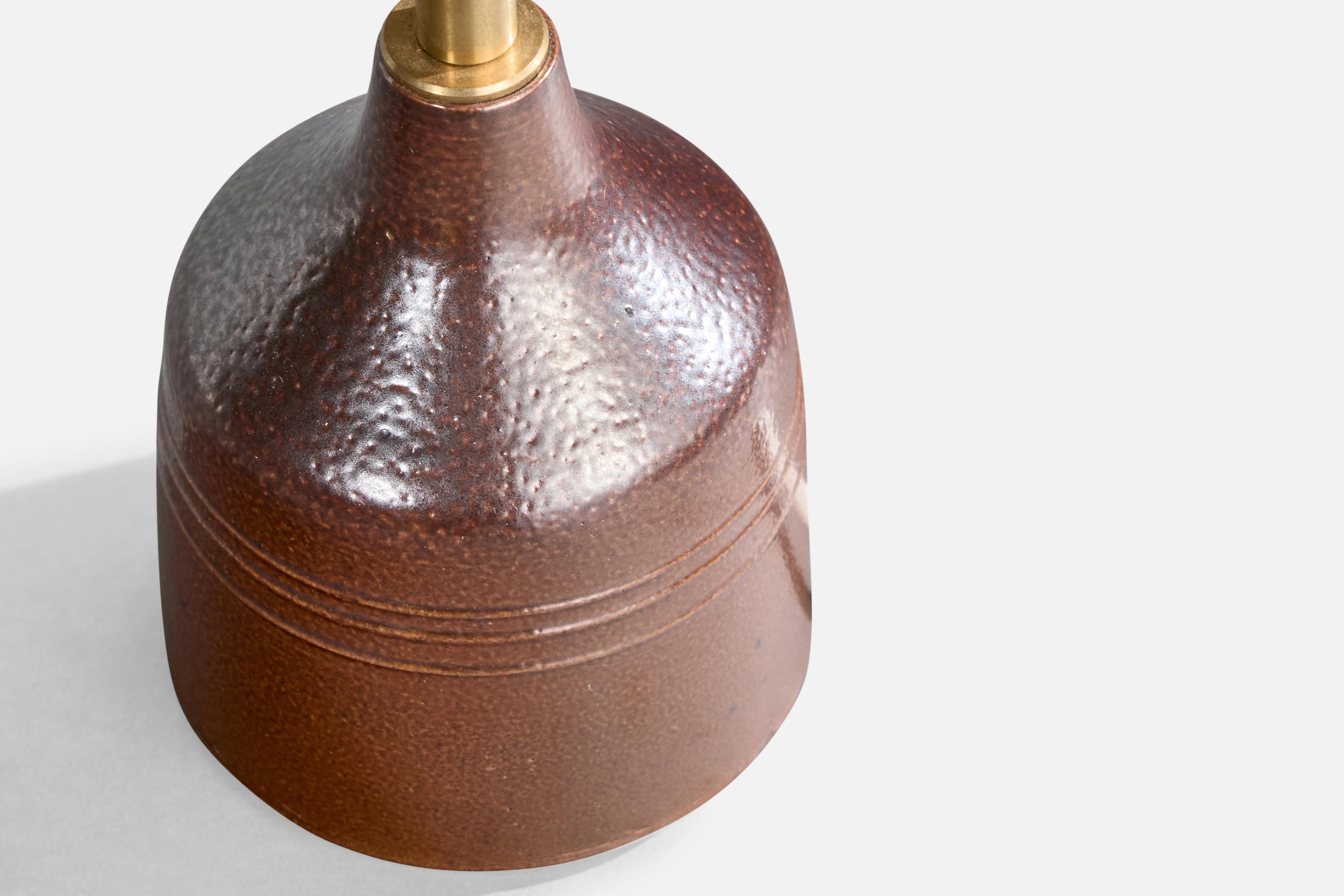 Suédois Lampe de bureau Yngve Blixt, grès, laiton, Suède, années 1960 en vente