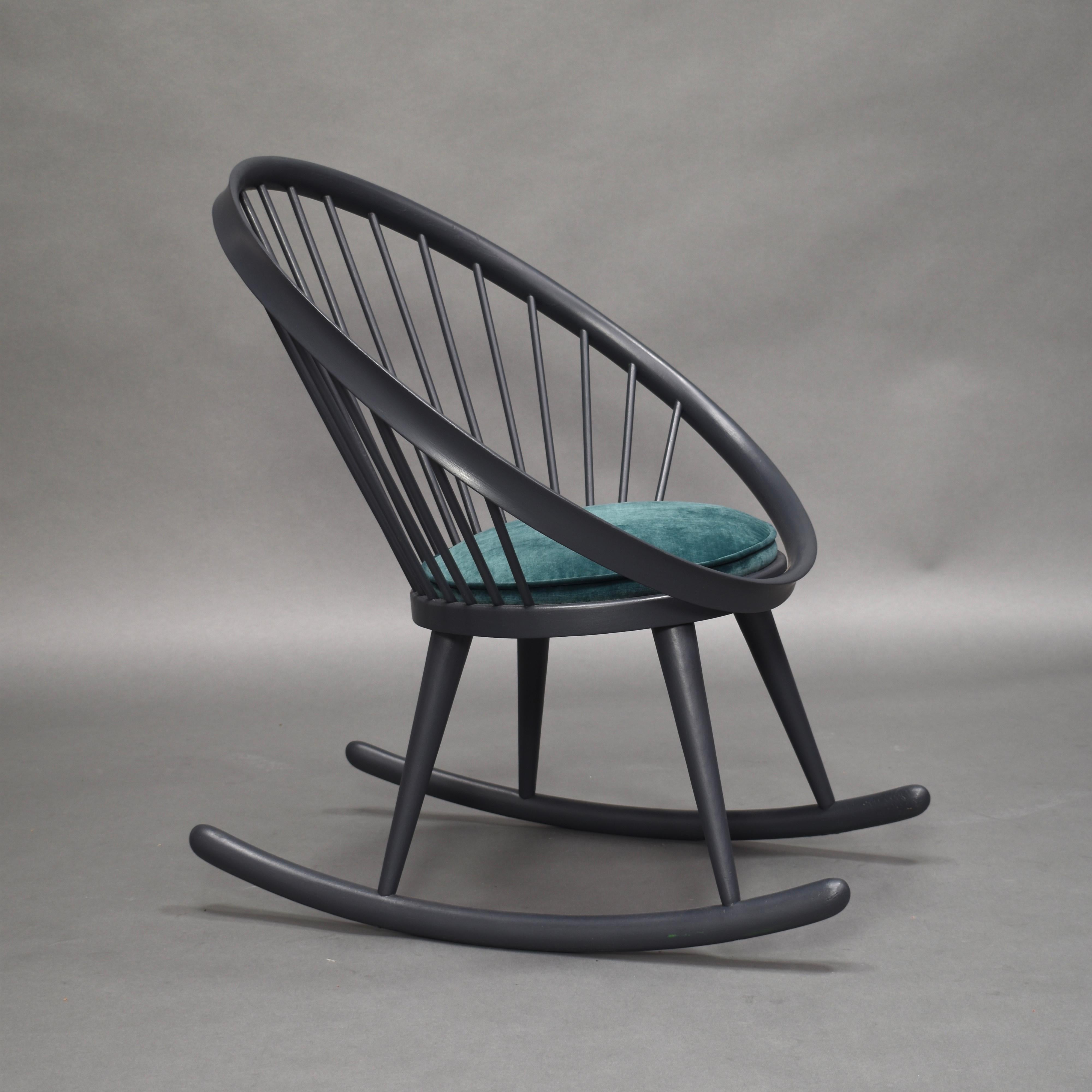 Scandinavian Modern Yngve Ekström 'Circle' Rocking Chair, Sweden, circa 1960 For Sale