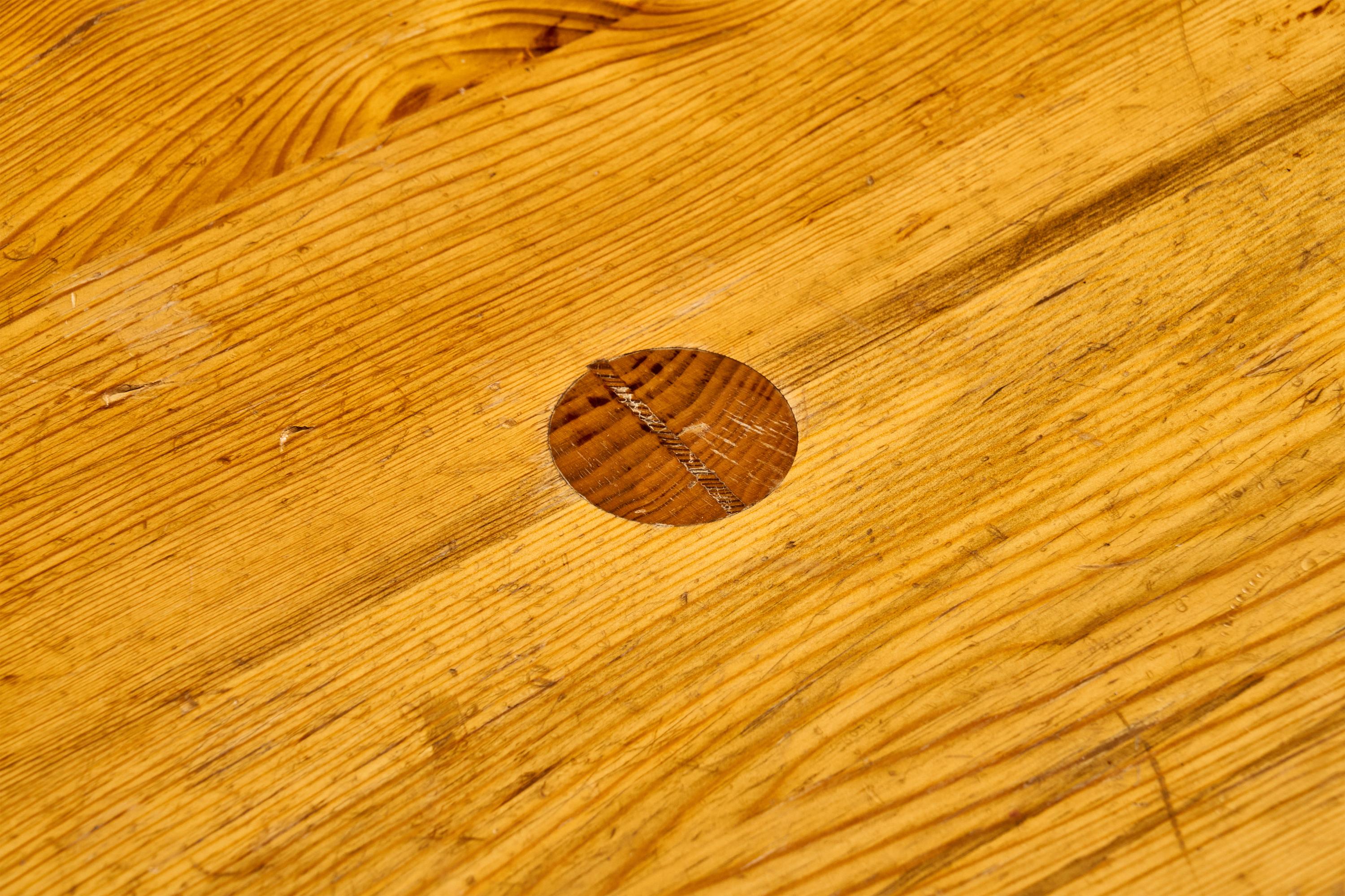 Yngve Ekström, table basse, pin, Suède, années 1970 en vente 5