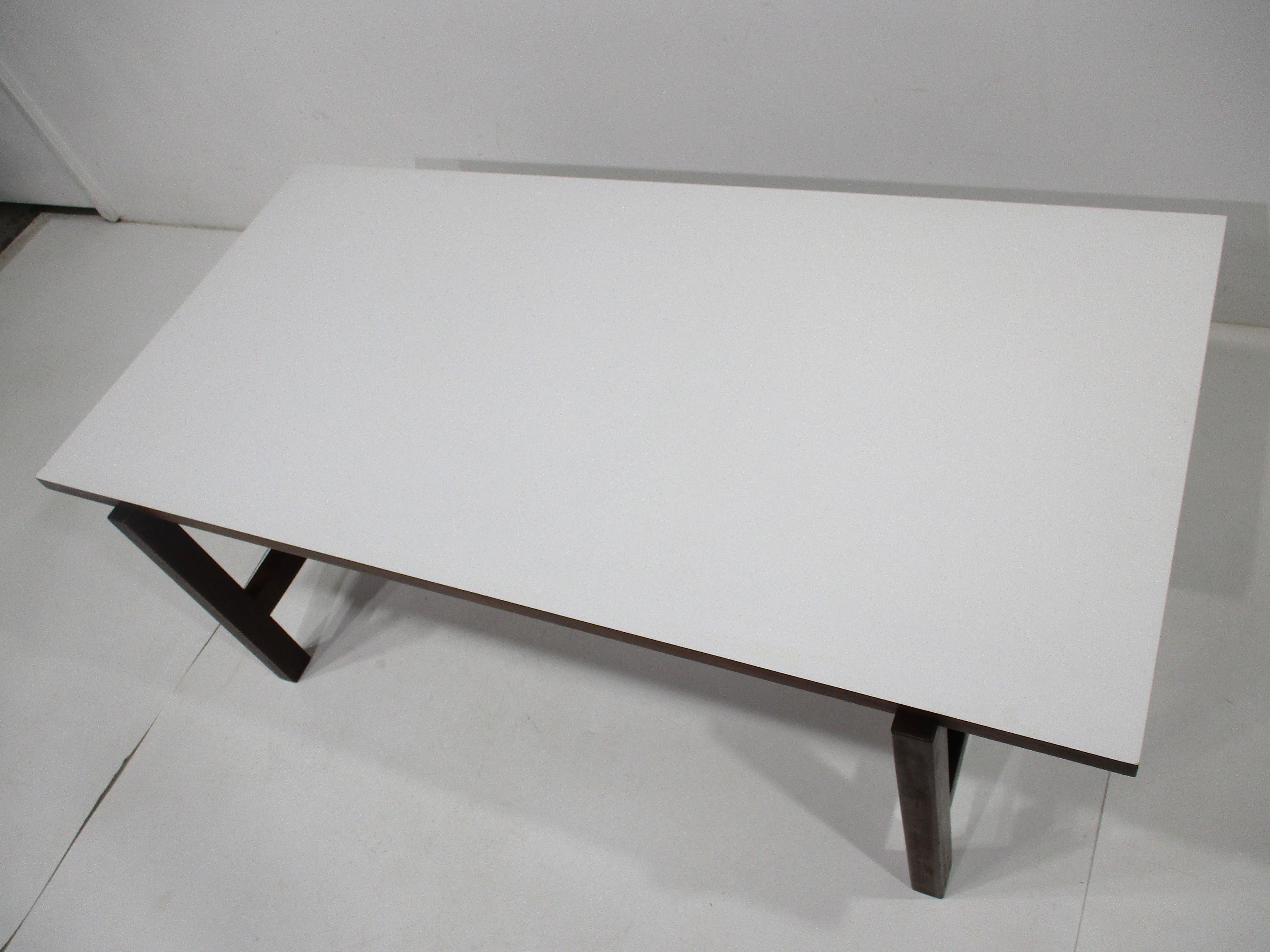 Yngve Ekstrom Flip Top Couchtisch aus Teakholz / Laminat im dänischen Stil für Swedese im Angebot 5