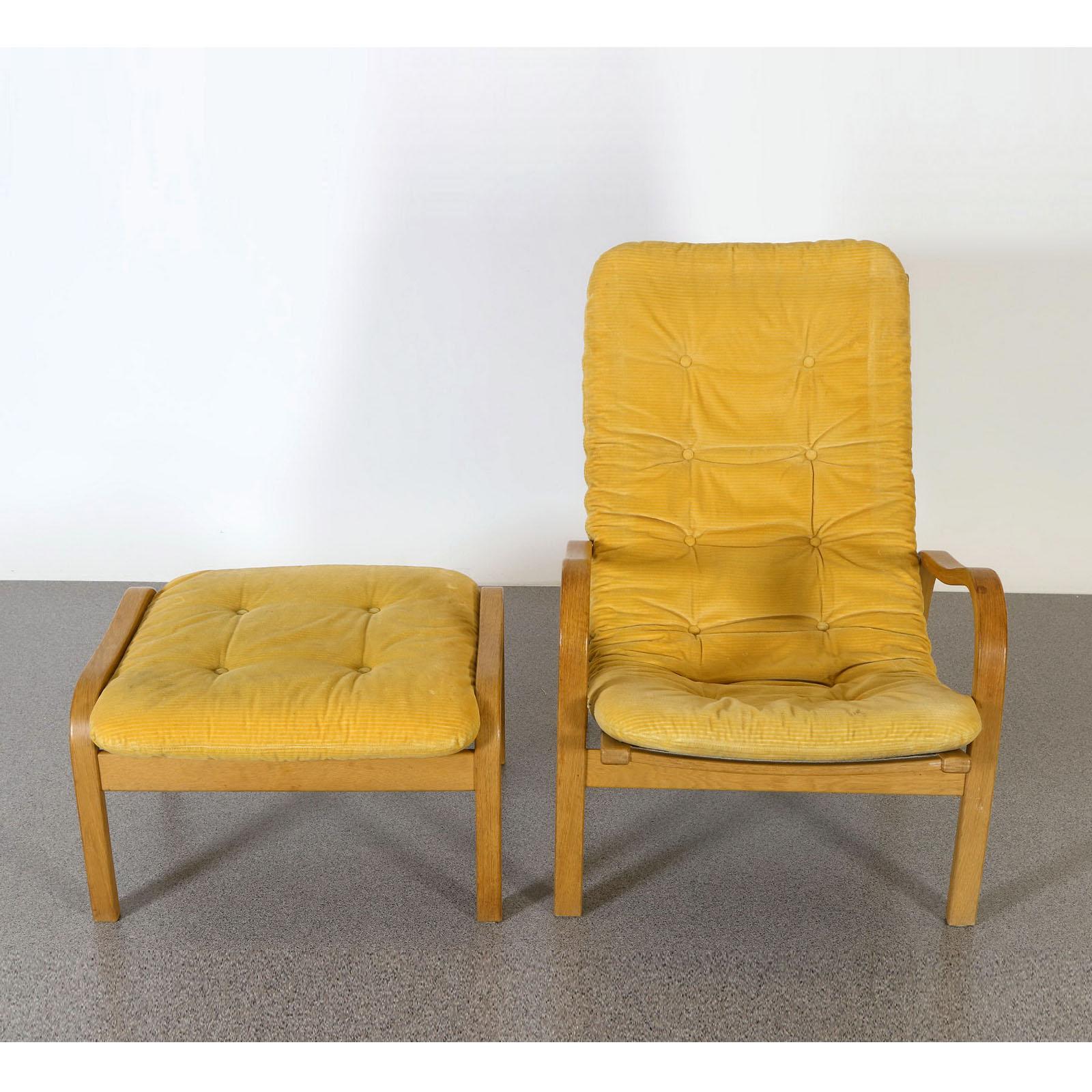 Swedish Yngve Ekstrom Fortino Lounge Chair with Ottoman in Original Corduroy, by Swedese For Sale