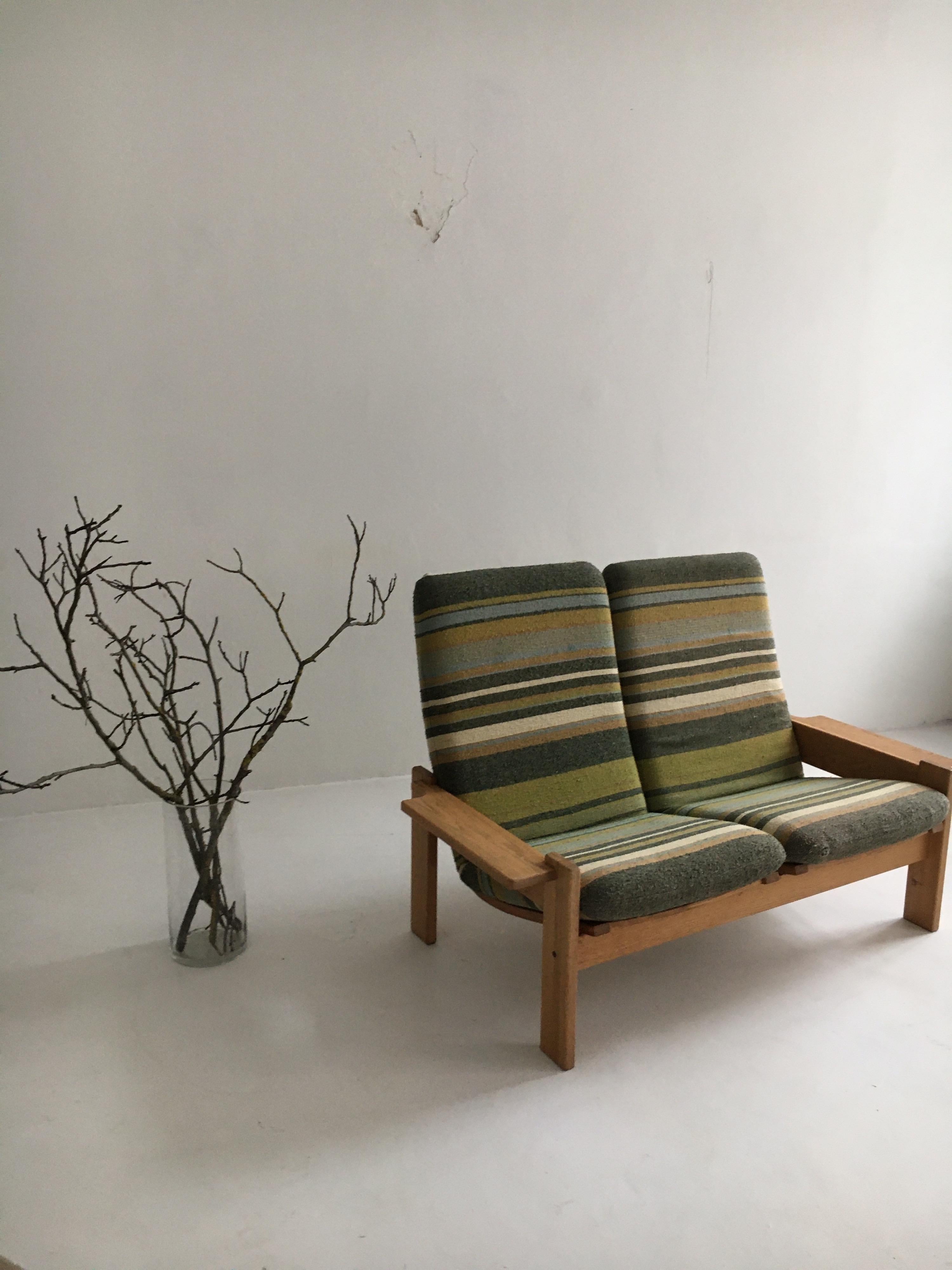 Yngve Ekstrom for Swedese Møbler Two-Seat Sofa Loveseat In Good Condition For Sale In Vienna, AT