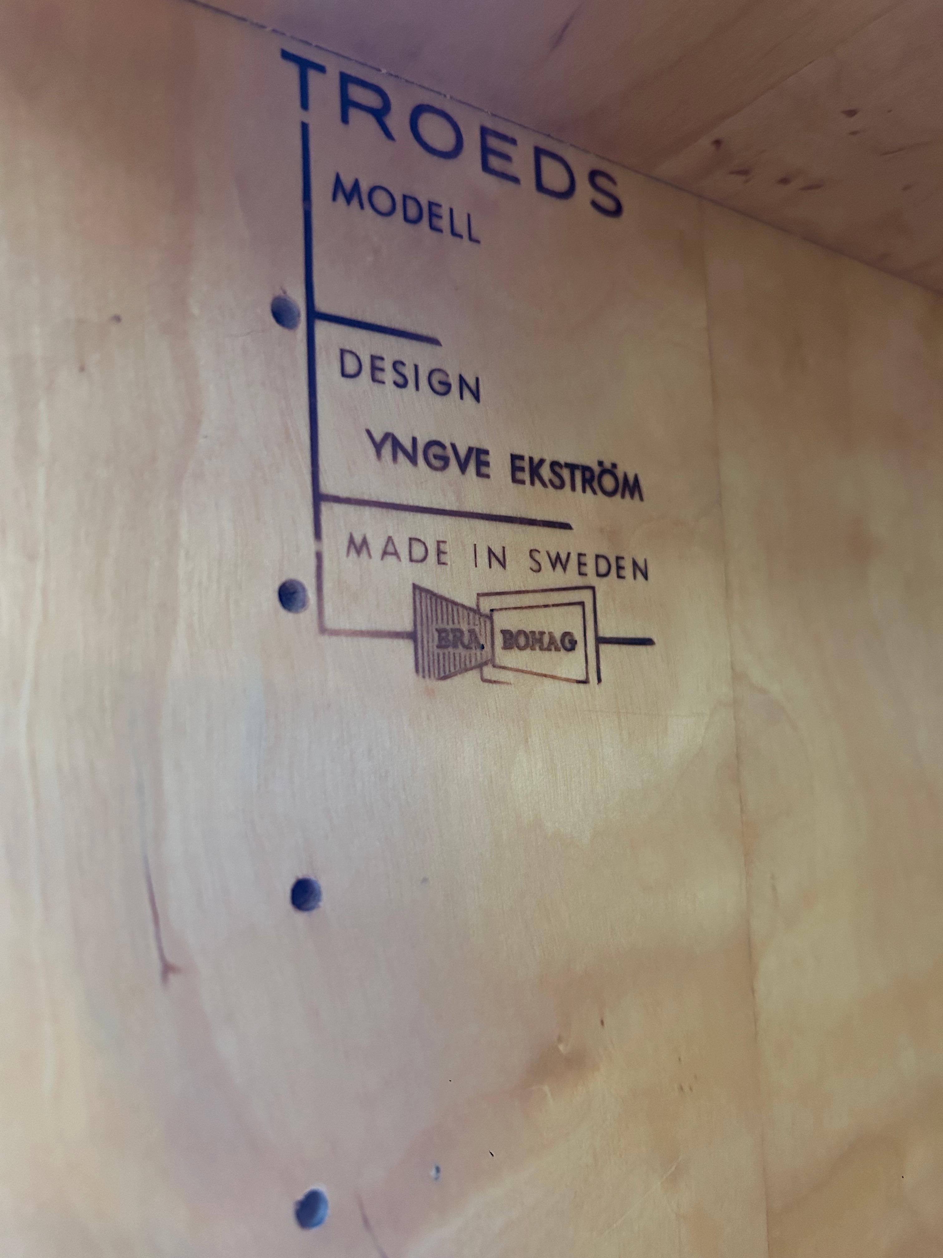 Yngve Ekström for Troeds Mid Century Teak Credenza In Good Condition In Phoenix, AZ