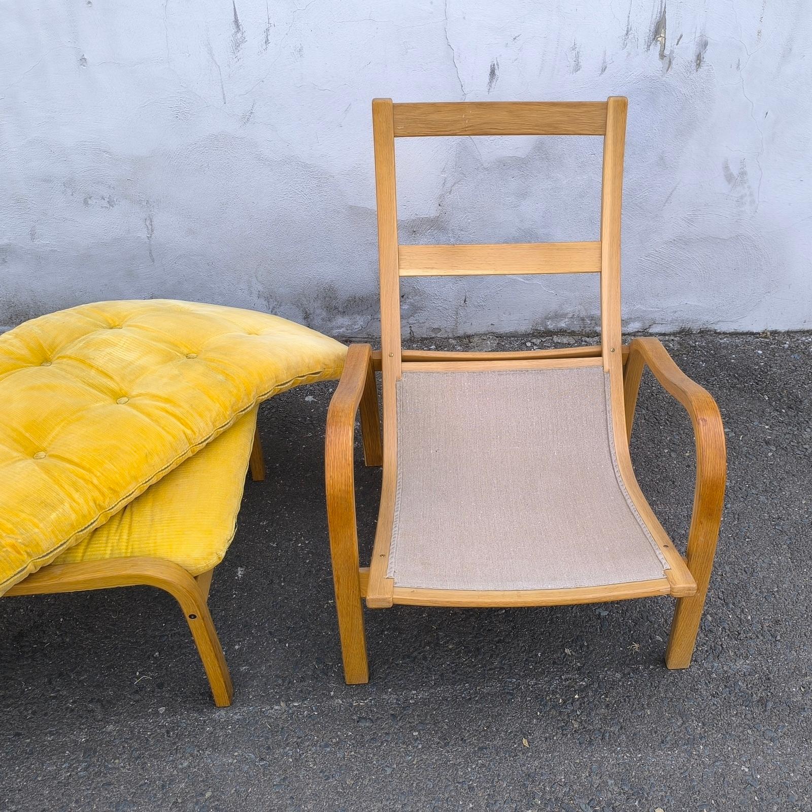 Yngve Ekström Silla y Otomana Fortino en Girasol Original  por Swedese en venta 4