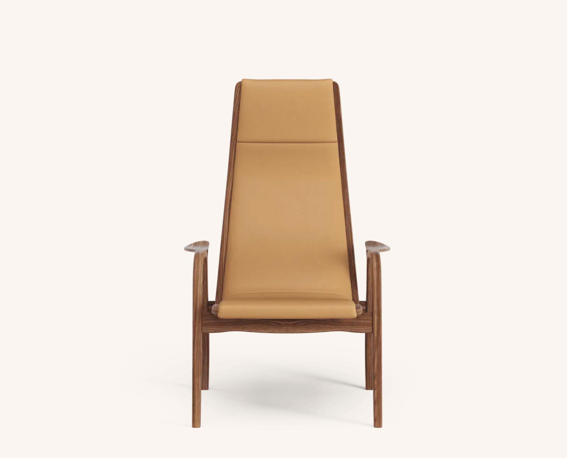 Yngve Ekström Lamino Easy Chair di Swedese in Noce e Pelle Cognac In condizioni Nuovo in vendita a Tilburg, NL