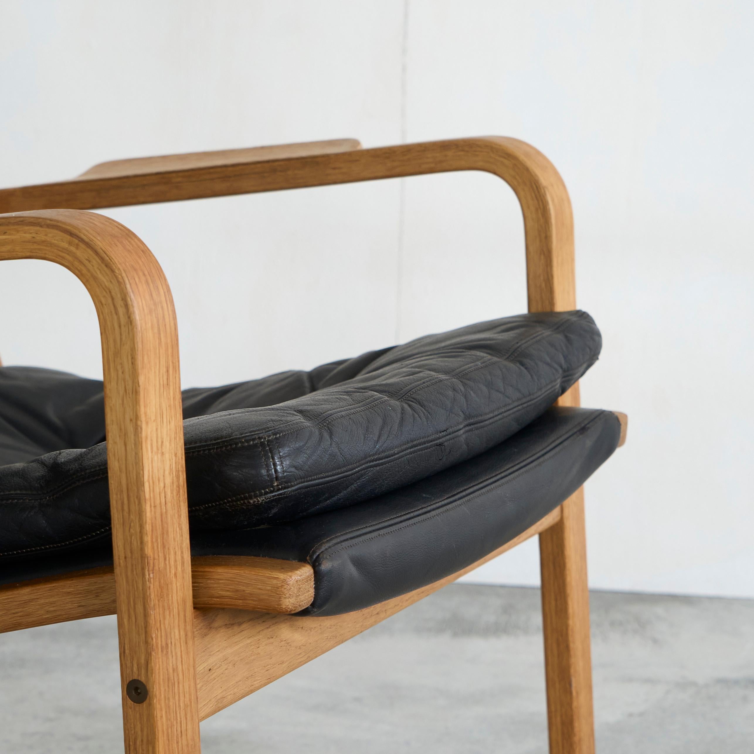 Chaise longue Yngve Ekström en bouleau massif et cuir noir pour Swedese 1970 en vente 3