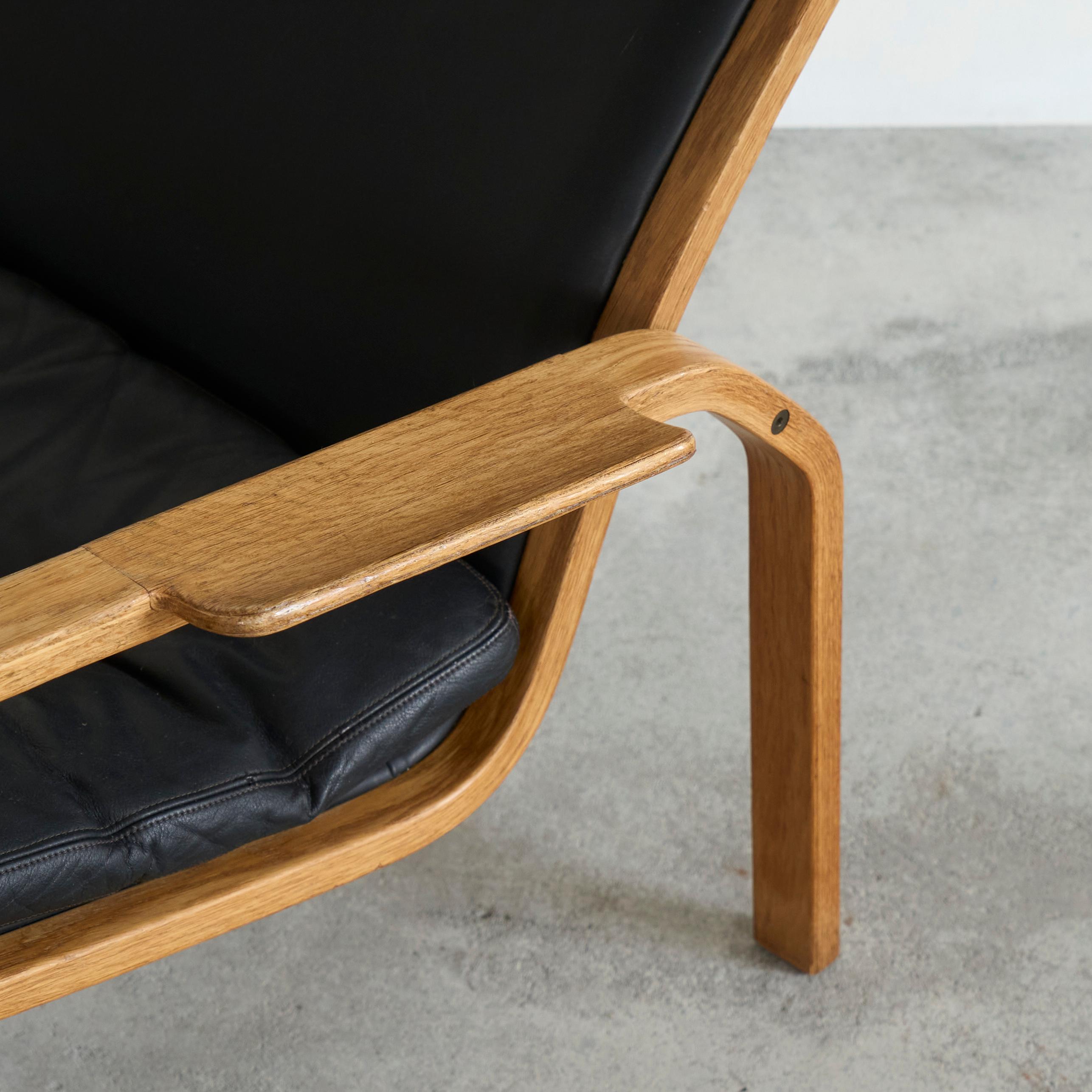 Chaise longue Yngve Ekström en bouleau massif et cuir noir pour Swedese 1970 en vente 1