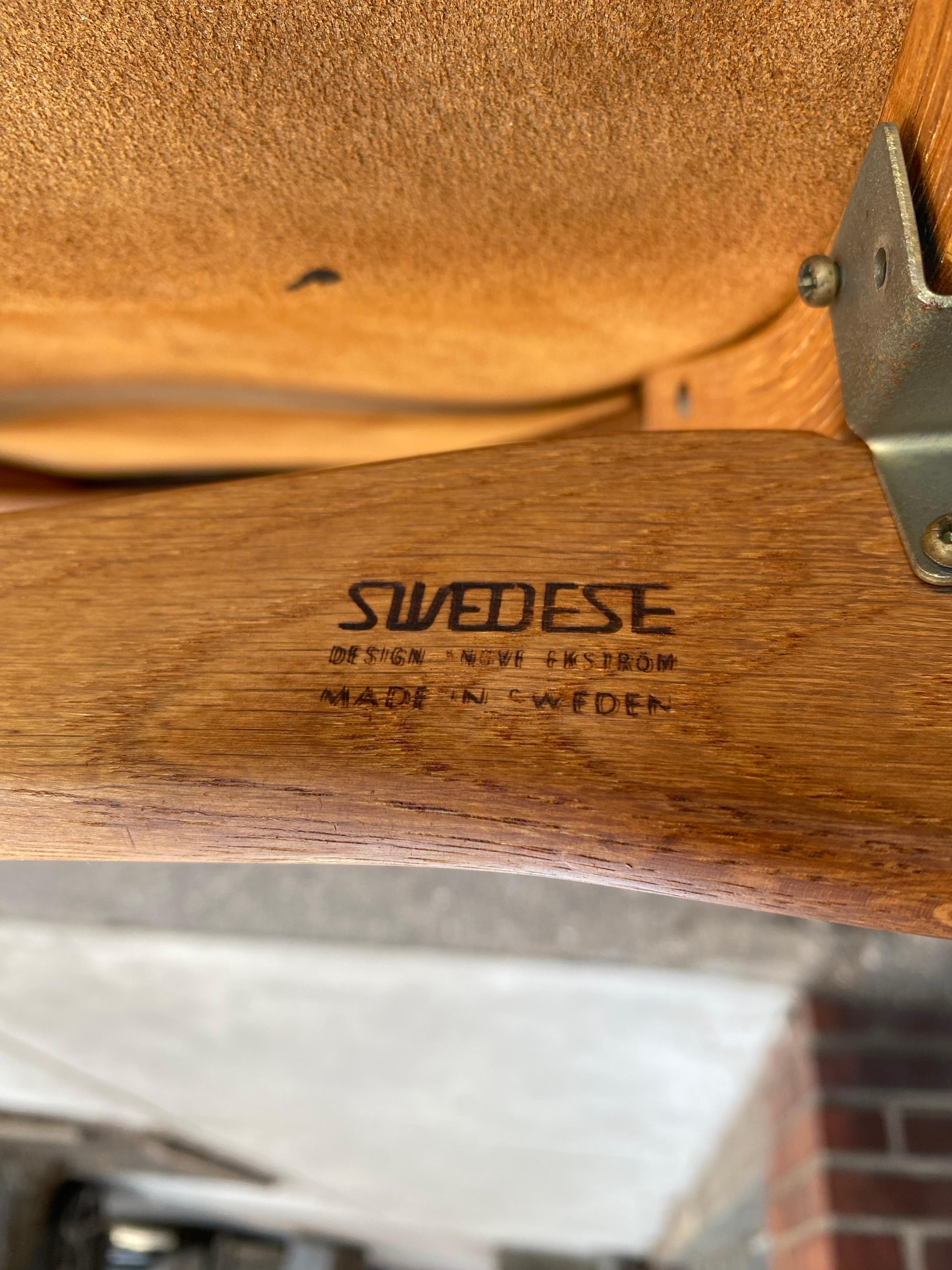 Yngve Ekstrom Loungesessel mit braunem Wildleder von Swedese im Angebot 2