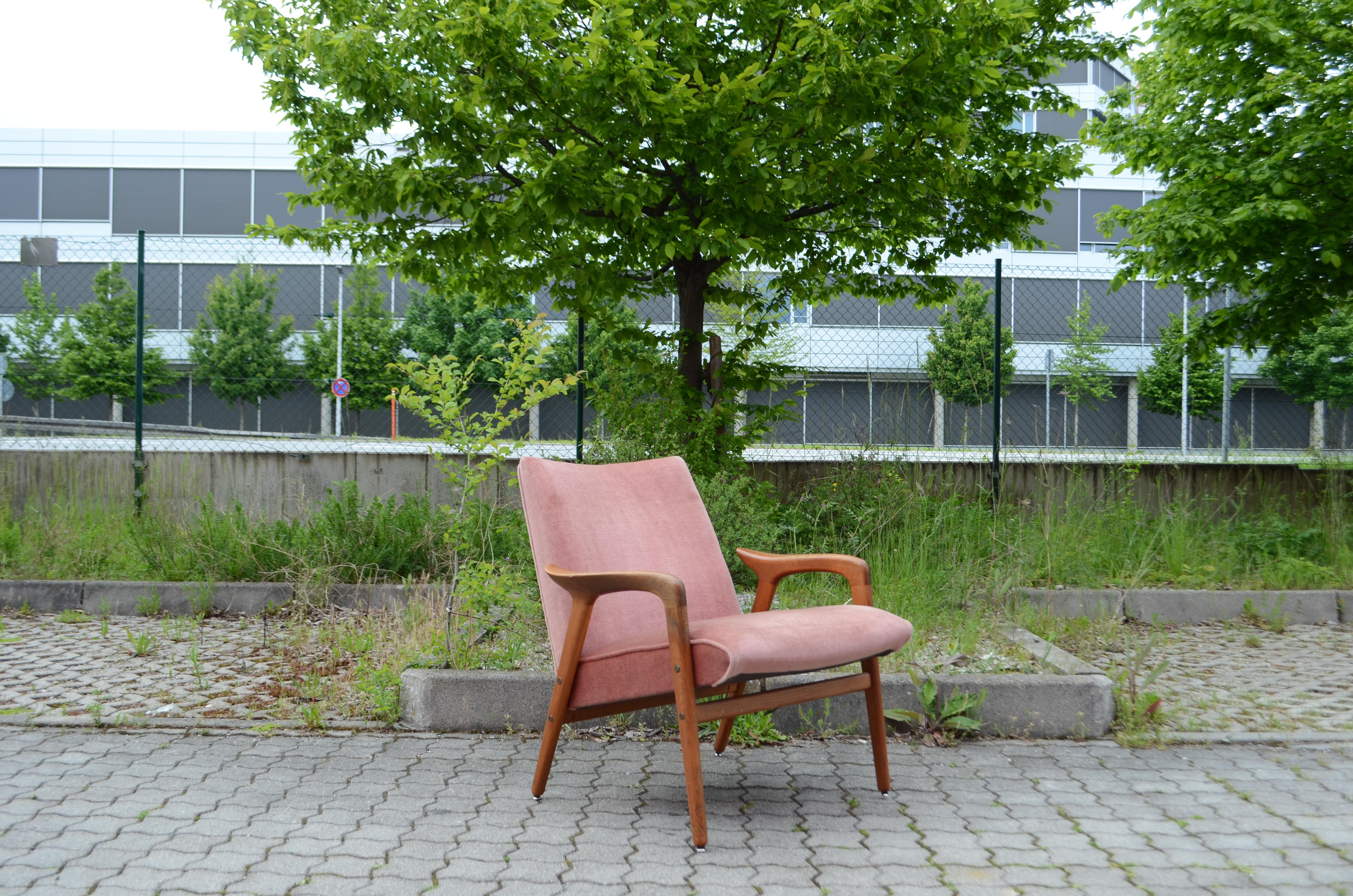 Yngve Ekström Modell Lästo Swedese Cherry Blossom Easy Lounge Chair Oak 2er-Set (Messing) im Angebot