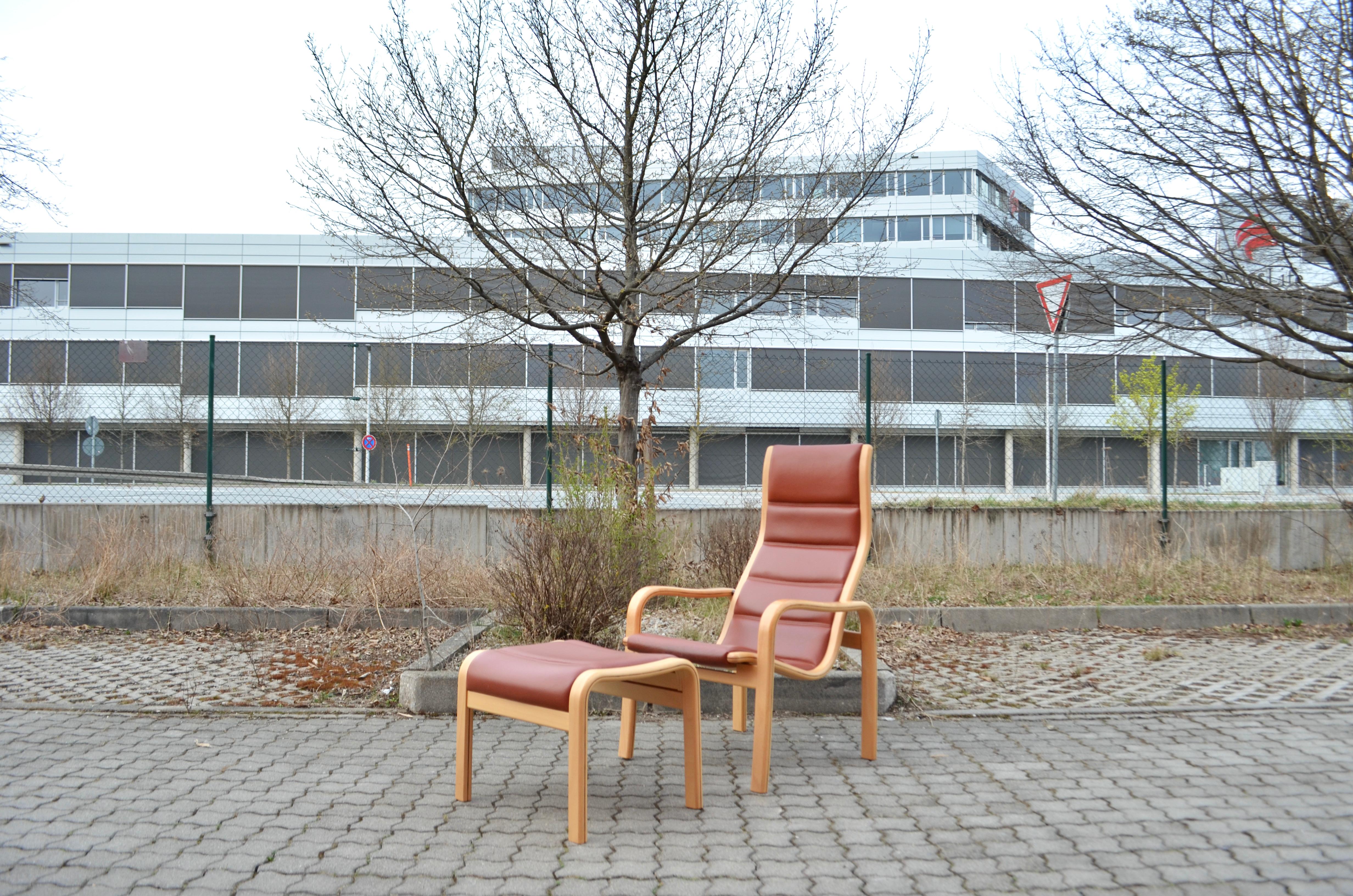 Yngve Ekström Modell Melano Swedese Buey Rojo Silla Highback Lounge Haya en Bueno estado para la venta en Munich, Bavaria