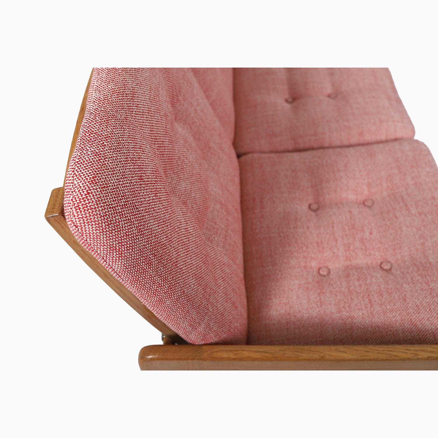 Yngve Ekstrom Oak Three Seat Sofa In Good Condition For Sale In Minneapolis, MN