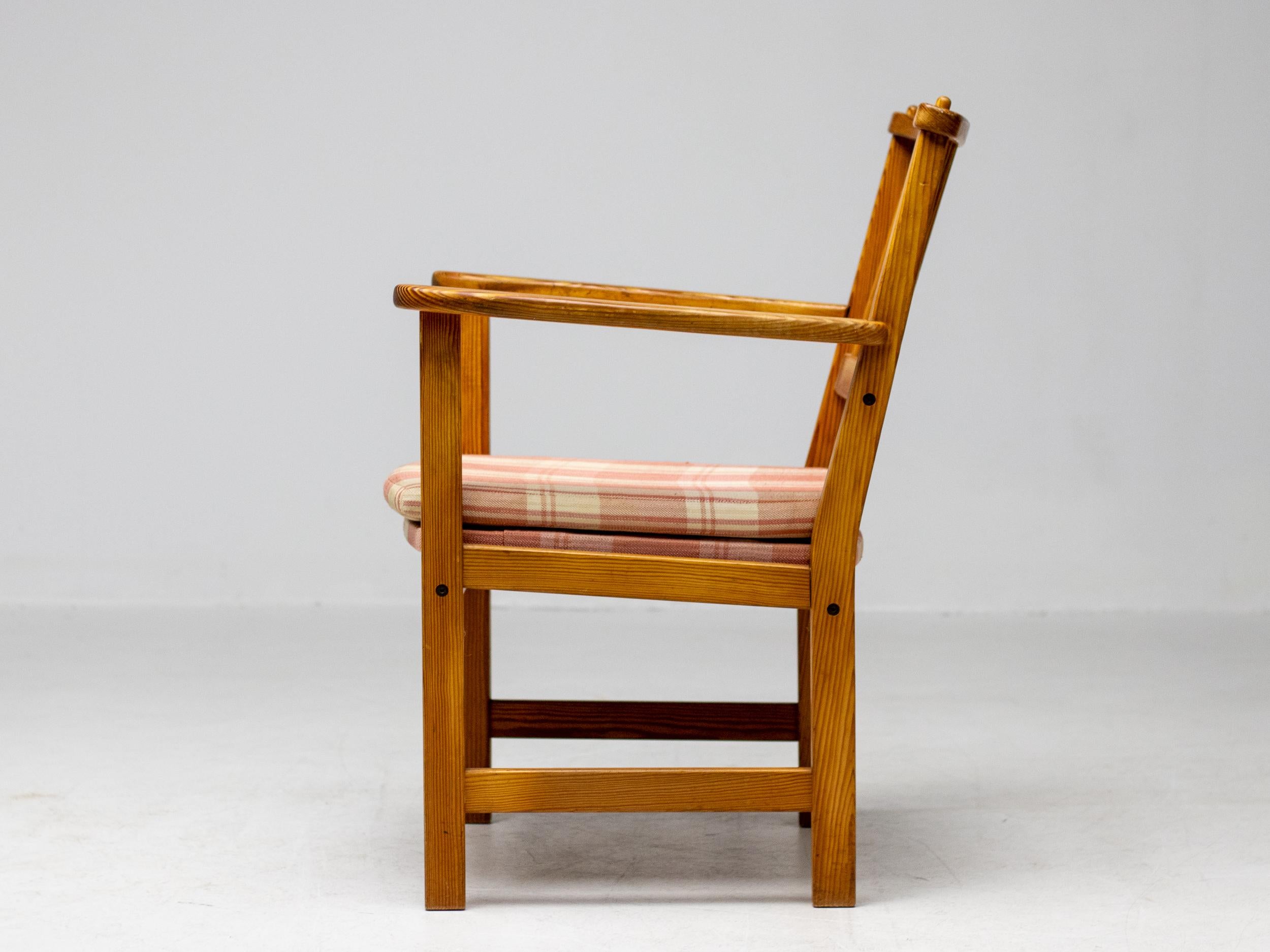 Yngve Ekström Oregon Pine Easy Chairs für Swedese, Schweden, 1950er Jahre (Stoff) im Angebot