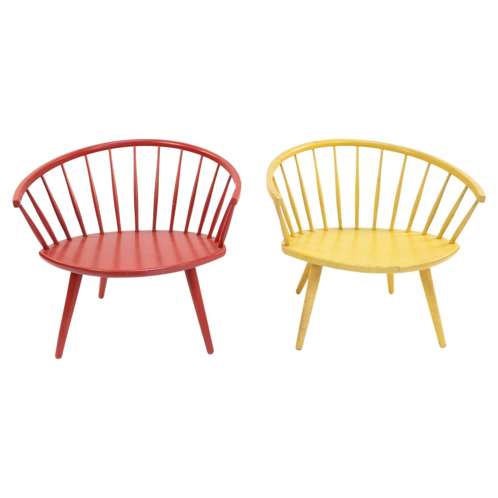 Yngve Ekström, Pair of "Arka" Chairs in Red Lacquer and Yellow Paint, circa 1955 For Sale