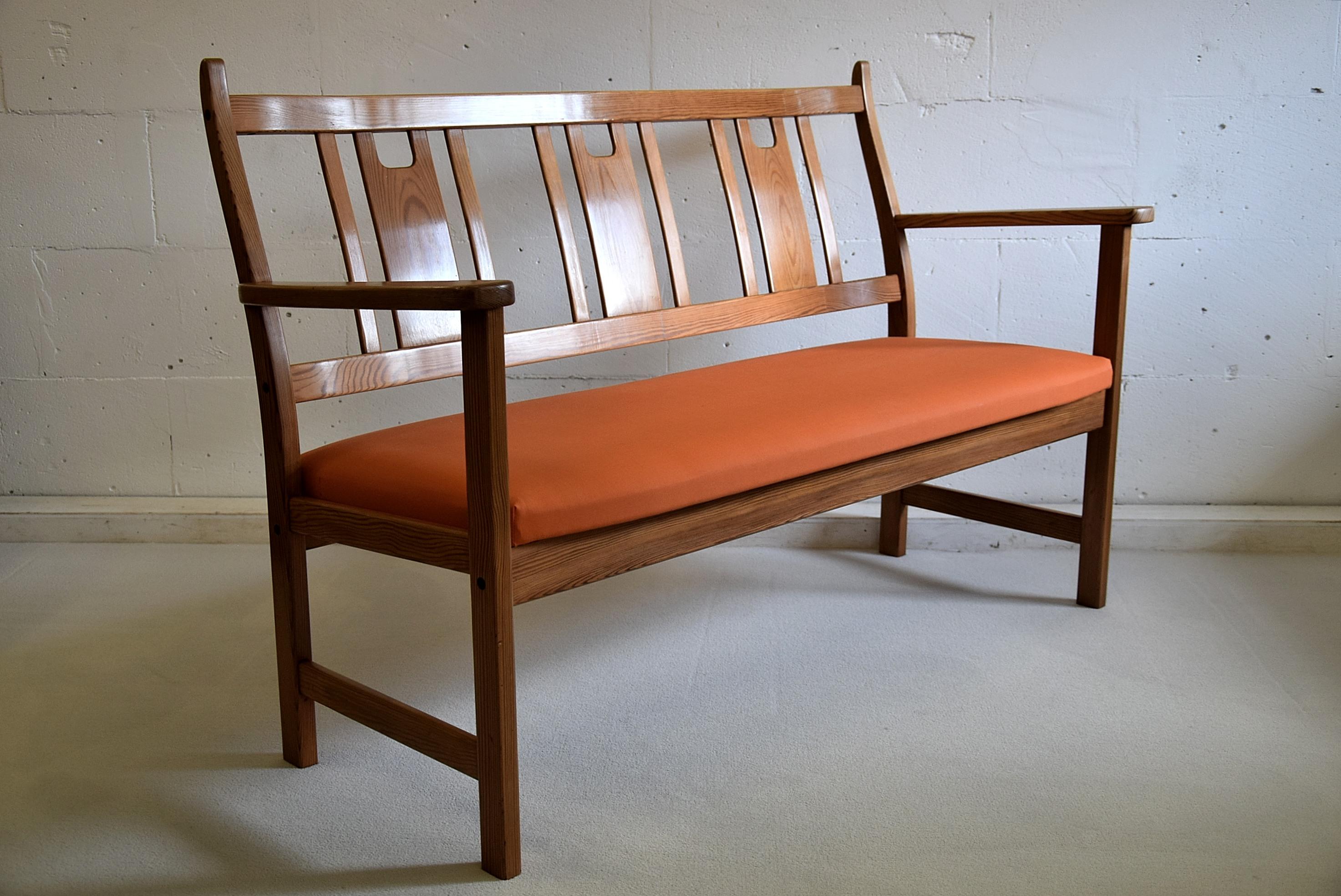 Yngve Ekström  Orange and Brown Pine Two-Seat Bench In Good Condition For Sale In Weesp, NL