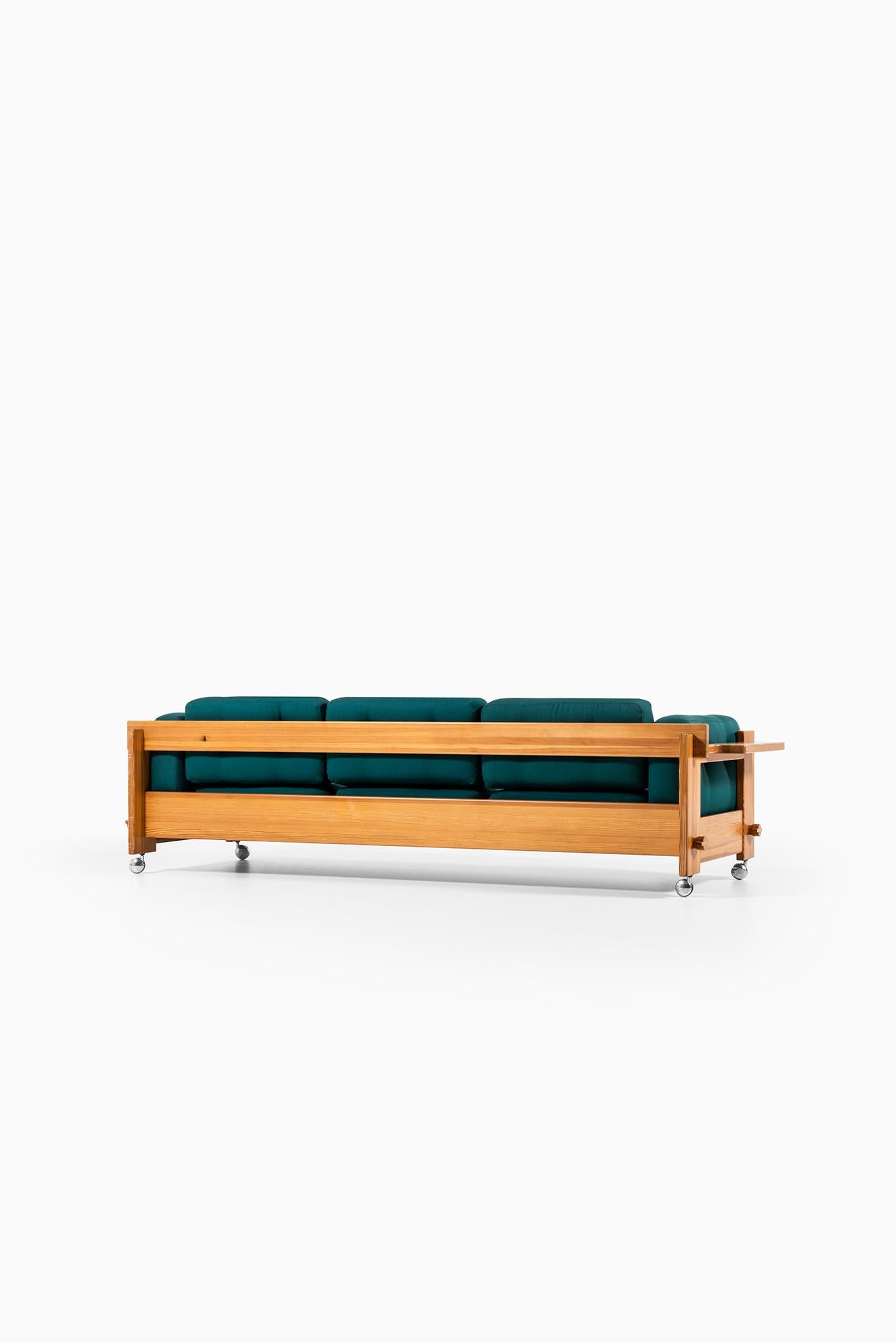 Scandinavian Modern Yngve Ekström Sofa Model Kontrapunkt by Swedese Möbler in Sweden