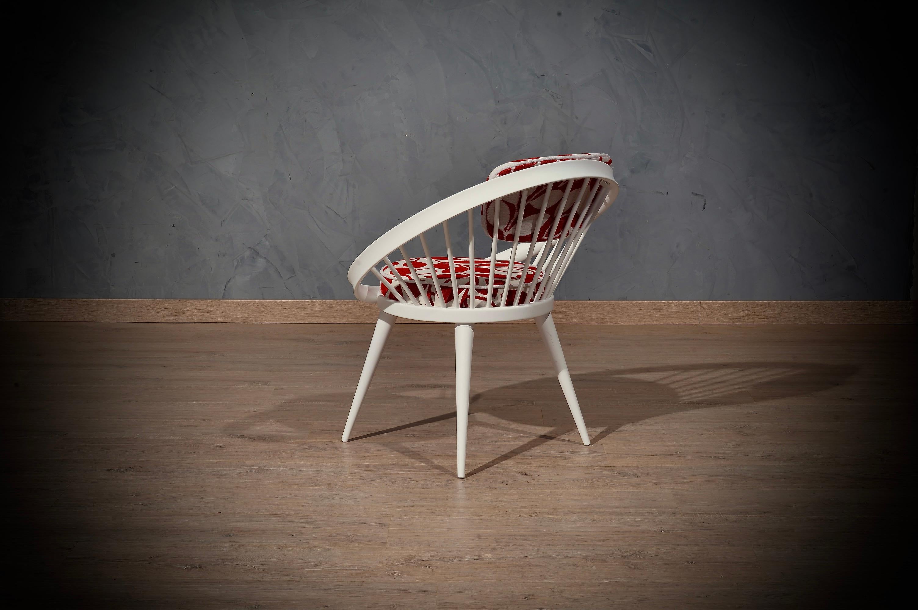Yngve Ekström White and Red Mid-Century Side Chair / Circle Chair, 1960 For Sale 2