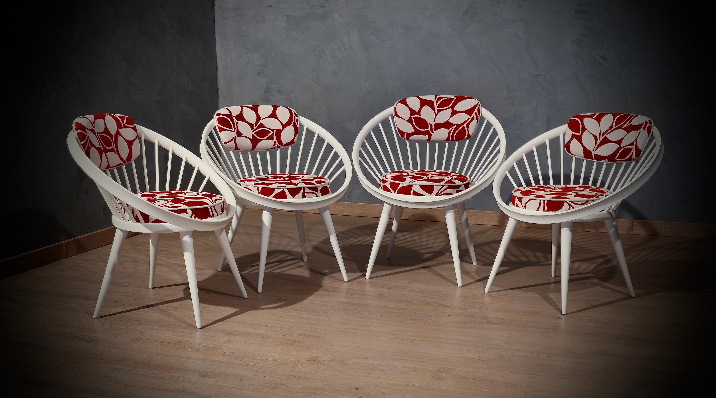 Mid-20th Century Yngve Ekström White and Red Mid-Century Side Chair / Circle Chair, 1960 For Sale