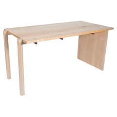 Yoei 2211 Table by Lee Hojun