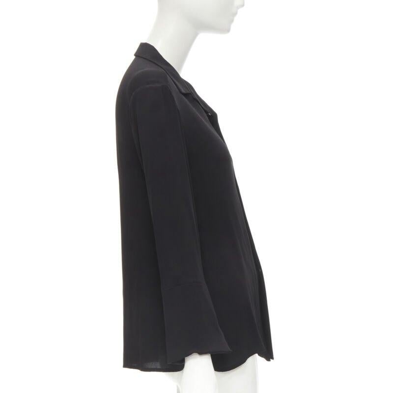 YOHJI YAMAMOTO Camisa de crepé 100% seda con cuello abierto y botones ocultos en Excelente estado para la venta en Hong Kong, NT