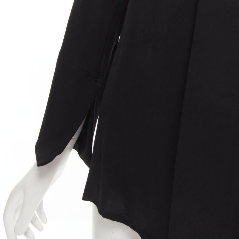 YOHJI YAMAMOTO Camisa de crepé 100% seda con cuello abierto y botones ocultos en venta 2