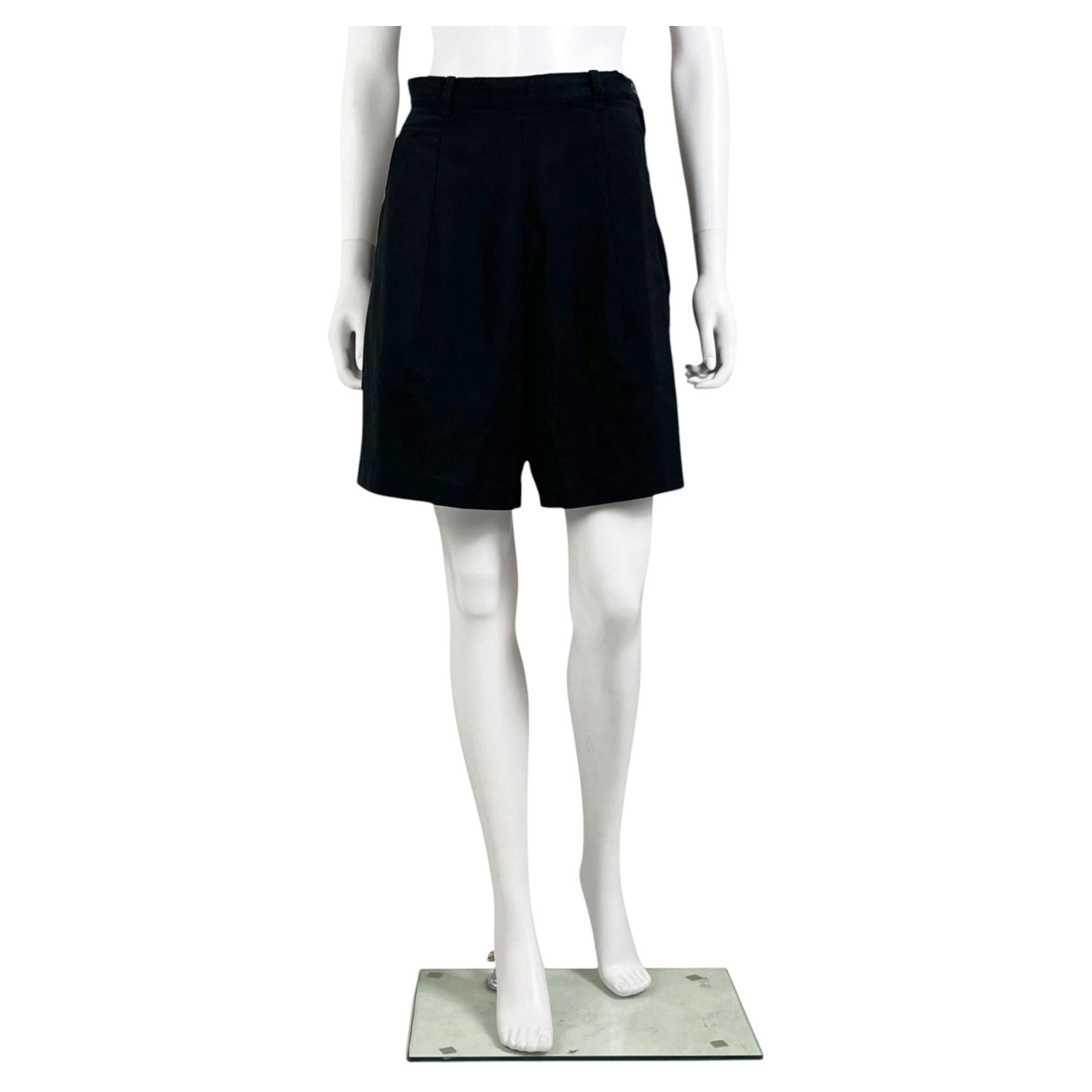 Yohji Yamamoto Vintage 2000s Women's Black Wool Low Rise Shorts, M