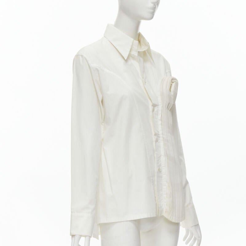 Grigio Yohji Yamamoto 2015 Camicia con pieghe a coltello ispirata a Madame Gres, bianca, JP3 L. in vendita