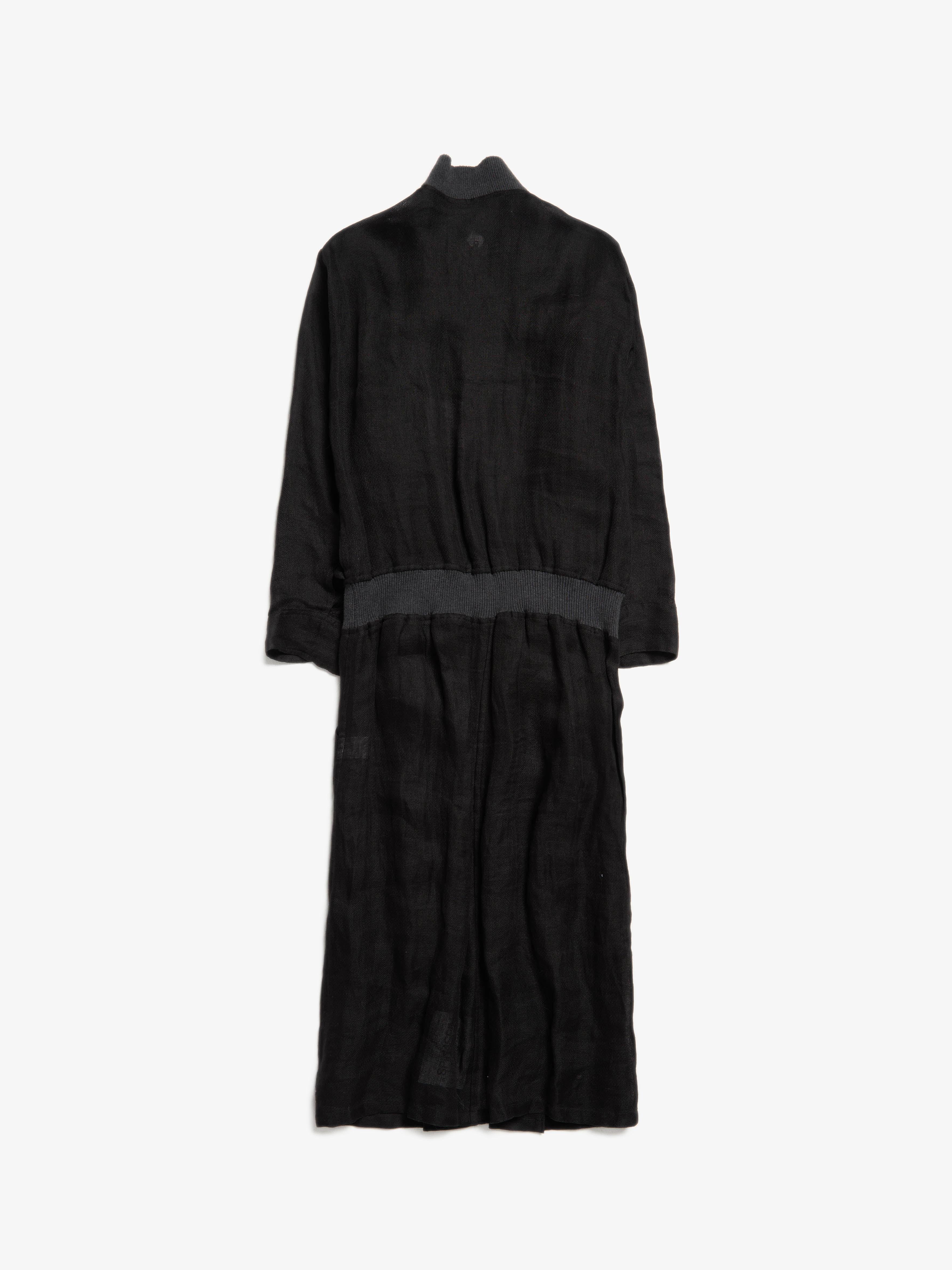 Yohji Yamamoto  Black And Gray Elongated Linen Cotton Zipped Robe 
Size marked: 2
Condition: Gently used
Material: 100% Linen / 82% Cotton / 16% Nylon / 2% Polyurethane
Measurements: Shoulder to shoulder (cm) 42,5/ pit to pit (cm) 48/ Length (cm)