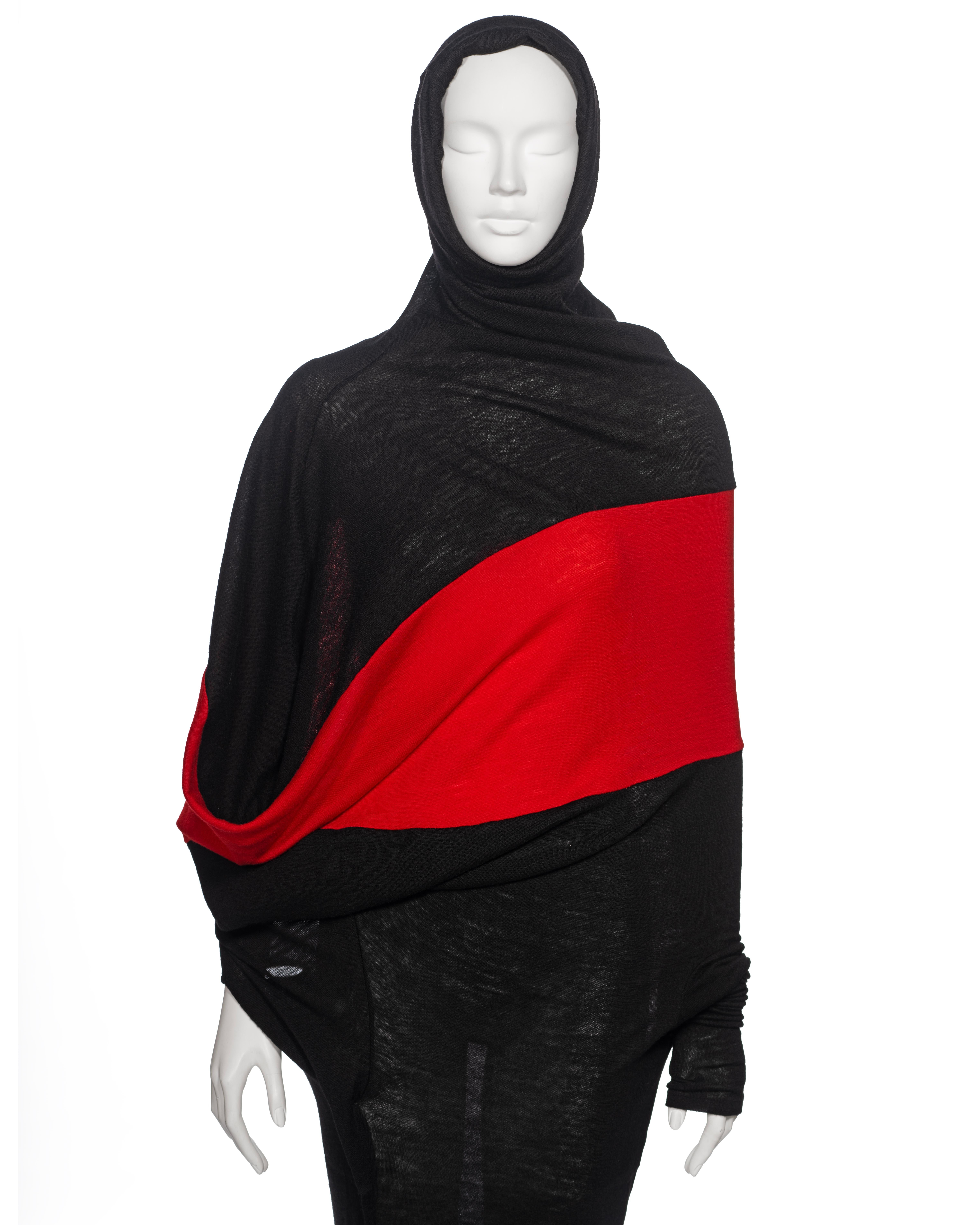 Yohji Yamamoto Black and Red Wool Asymmetric Convertible Maxi Dress, fw 2012 In Excellent Condition For Sale In London, GB