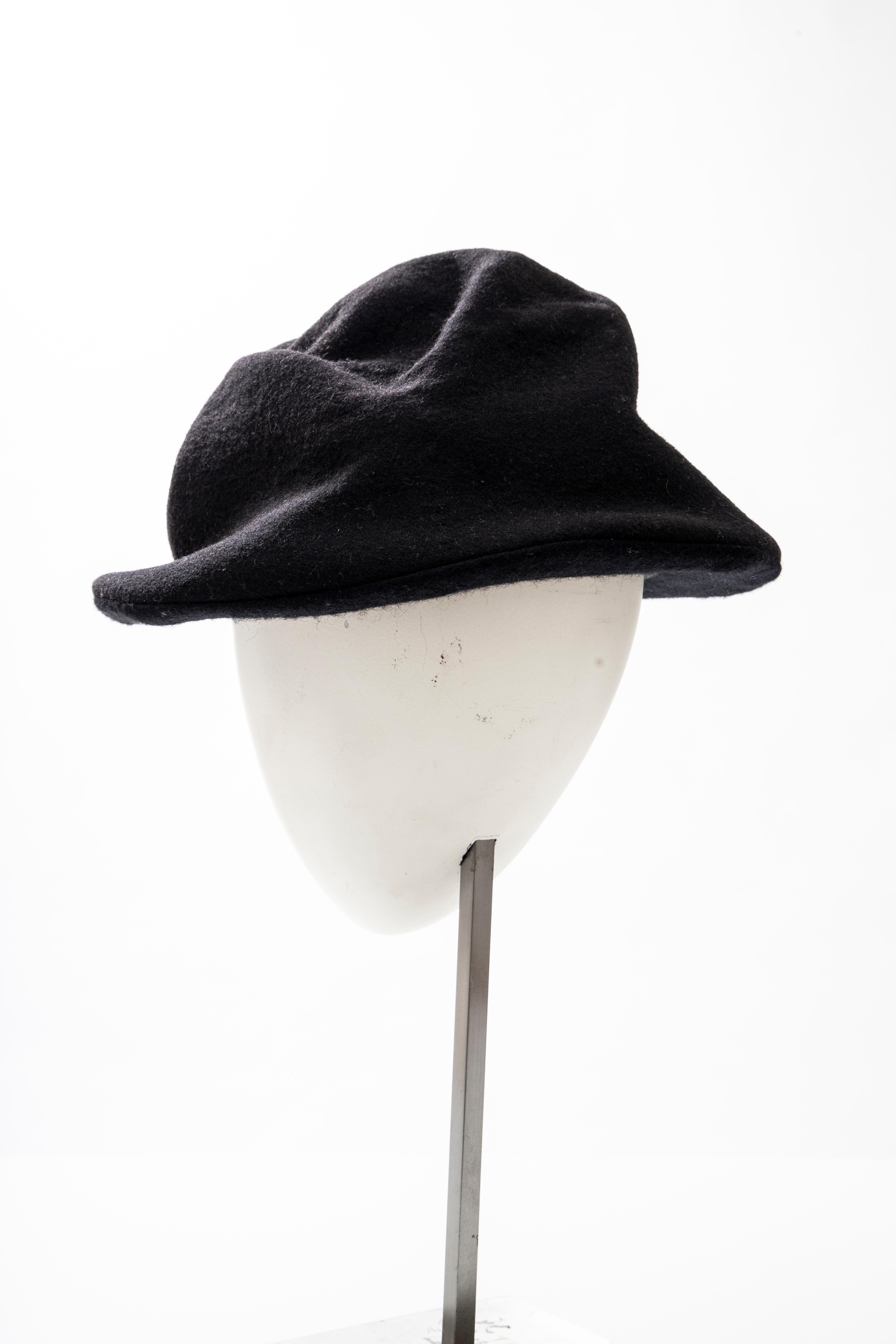 Yohji Yamamoto Black Asymmetrical Felted Wool Hat In Good Condition In Cincinnati, OH
