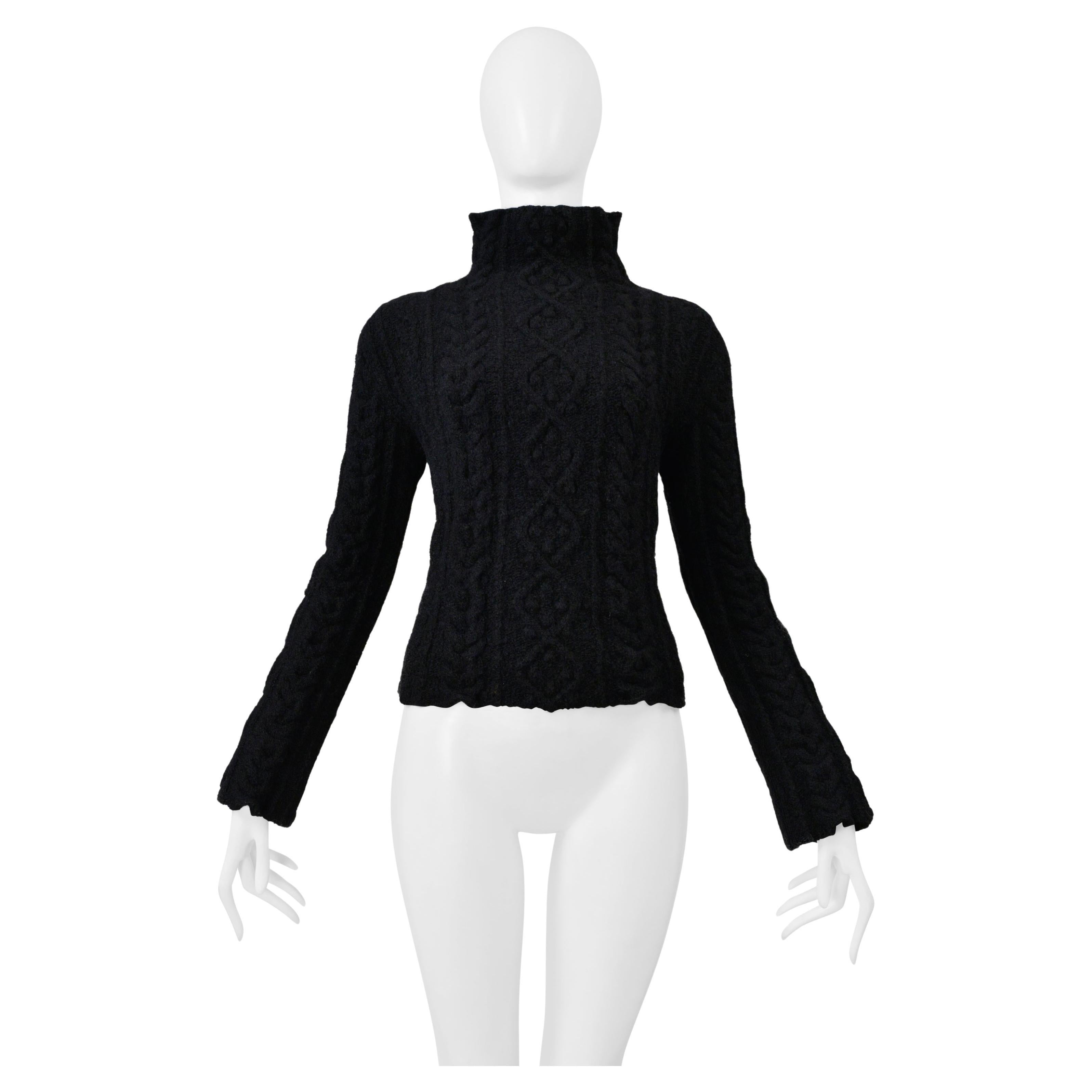 Yohji Yamamoto Pull noir en maille torsadée avec col montant 1999-00 en vente