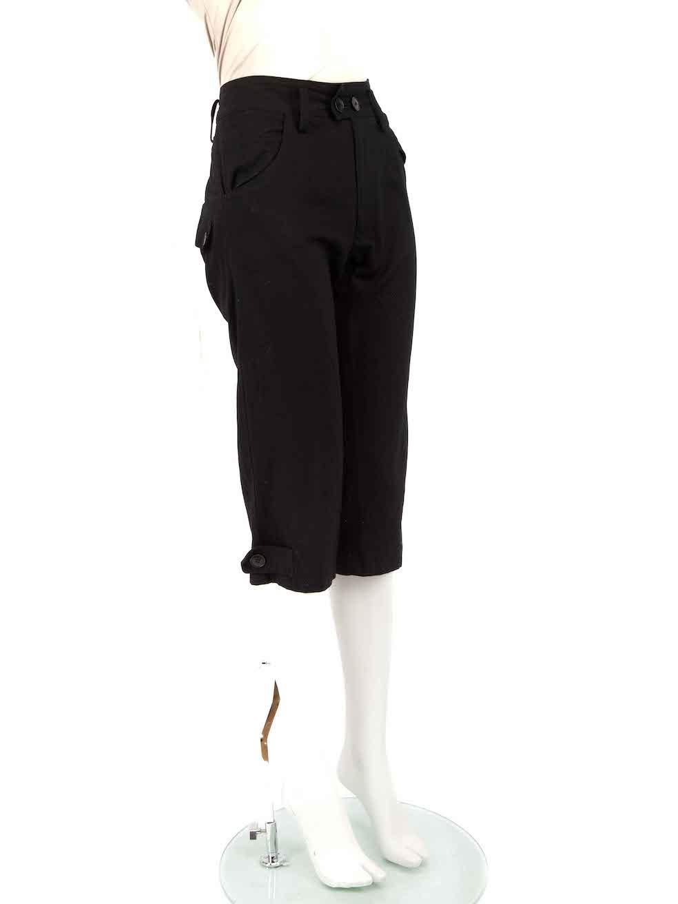 CONDITION is Very good. Hardly any visible wear to trousers is evident on this used Yohji Yamamoto designer resale item.
 
 
 
 Details
 
 
 Black
 
 Cotton
 
 Trousers
 
 Cropped fit
 
 Straight leg
 
 2x Side pockets
 
 2x Back pockets
 
 Fly zip