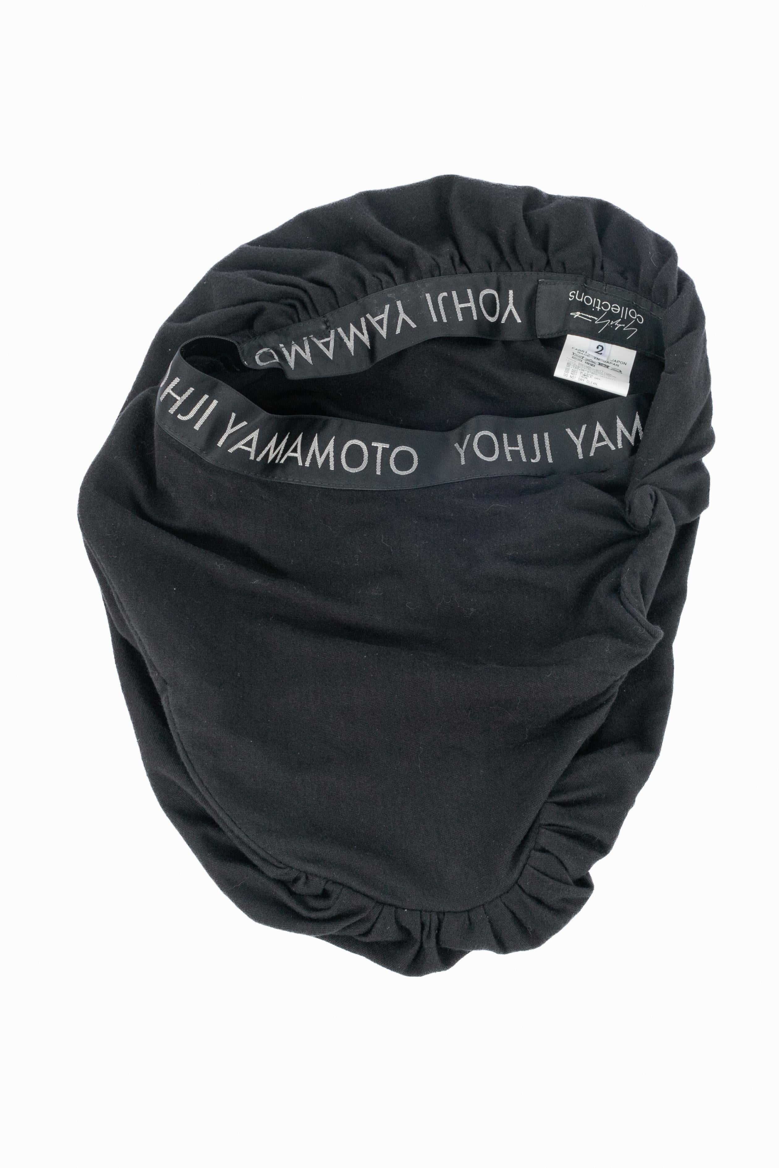 Yohji Yamamoto black hat in vendita 3
