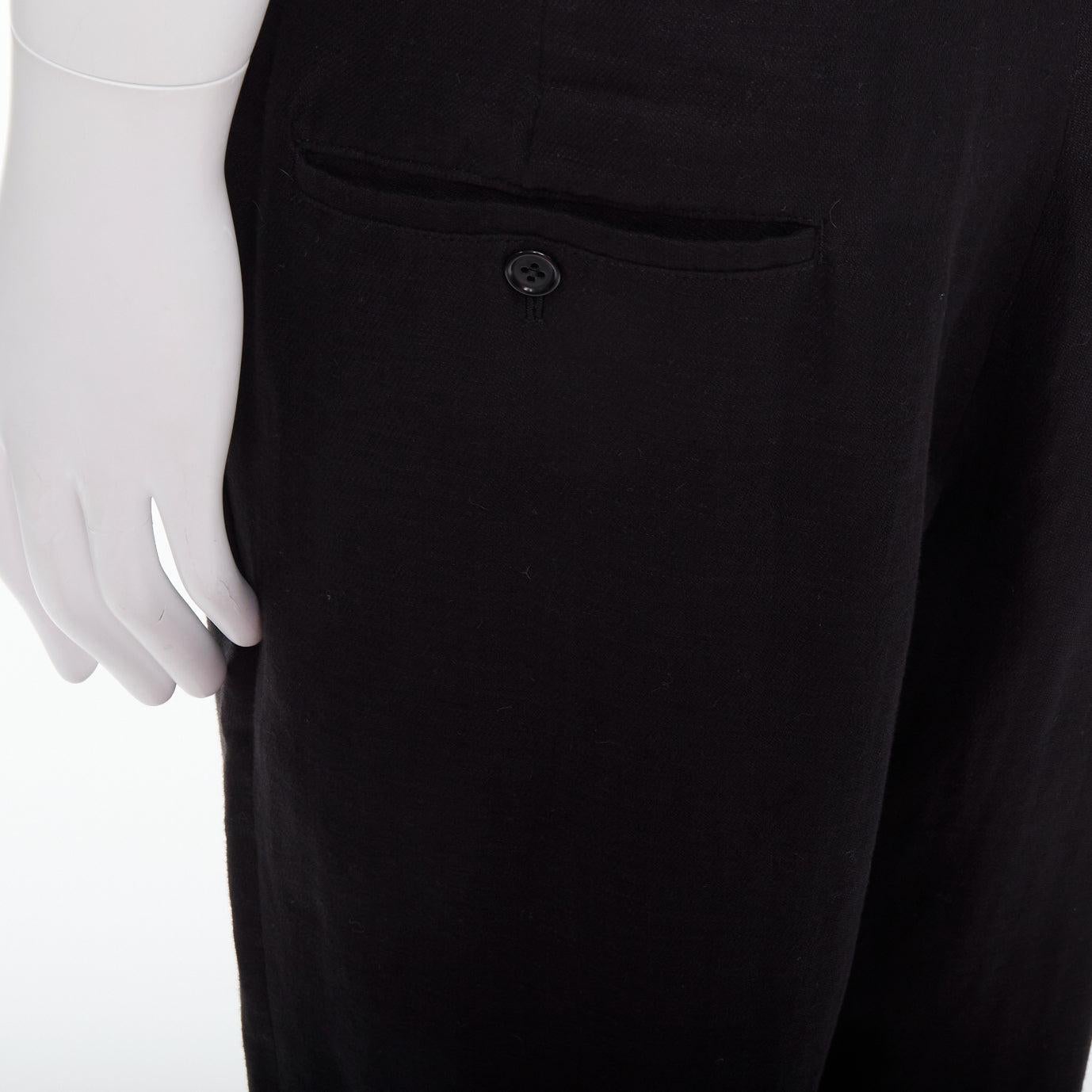 YOHJI YAMAMOTO schwarzer Hanf Baumwolle konisch zulaufende Hose mit weiten Gesäßtaschen JP4 XL
Referenz: PRWU/A00102
Marke: Yohji Yamamoto
MATERIAL: Leinen, Baumwolle
Farbe: Schwarz
Muster: Solide
Verschluss: Zip Fly
Innenfutter: Schwarzer