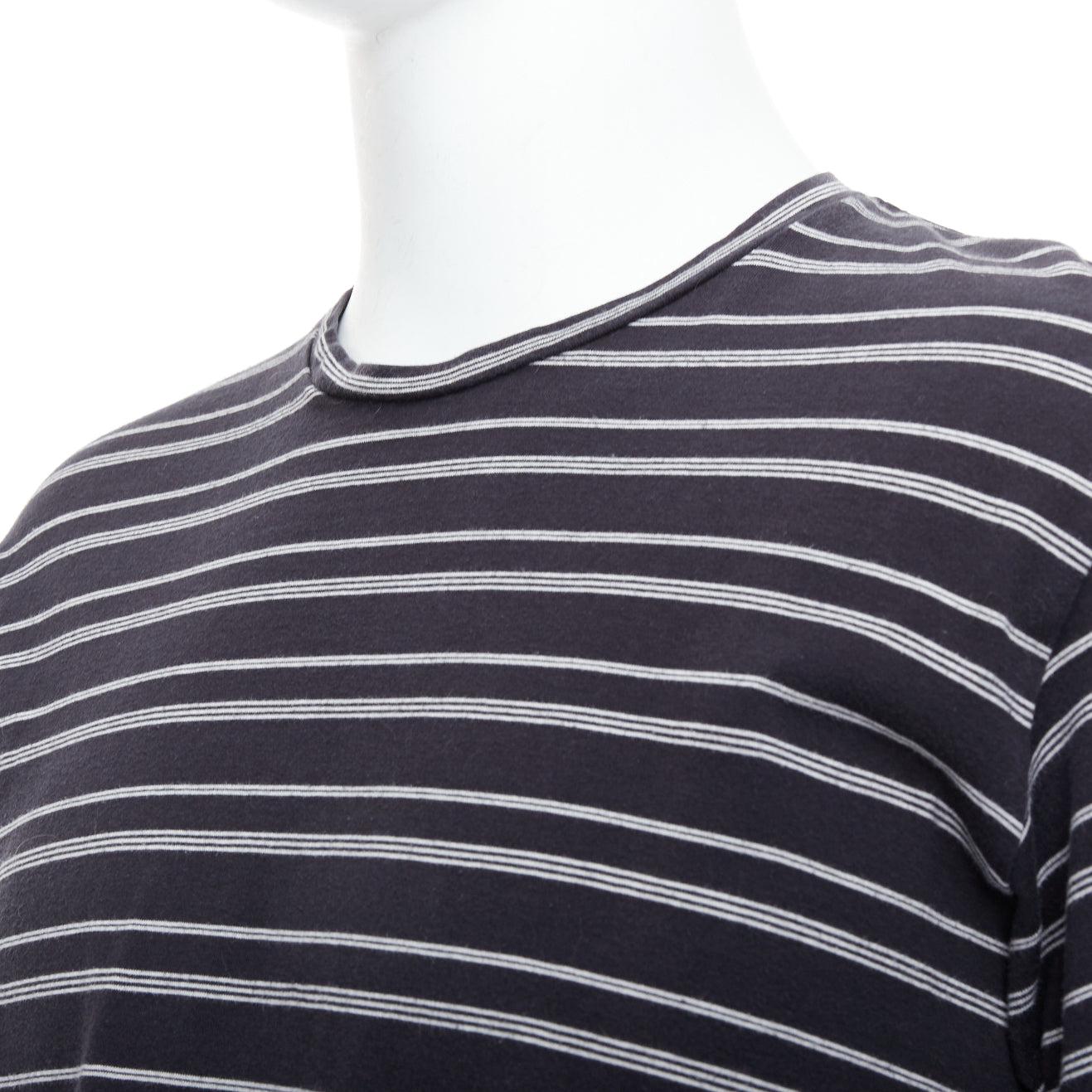 YOHJI YAMAMOTO tshirt à manches longues à rayures horizontales noir et blanc M
Référence : PRWU/A00067
Marque : Yohji Yamamoto
MATERIAL : Semblable à du coton
Couleur : Noir, Whiting
Motif : Rayé
Fermeture : Pull-over

CONDITION :
Condition : Bon,