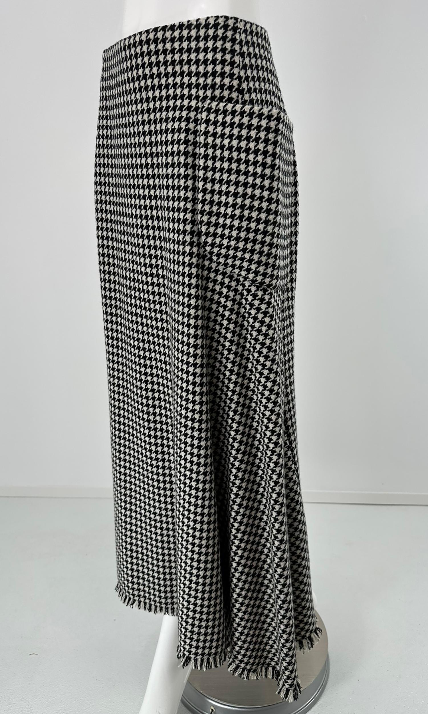 Donna Yohji Yamamoto Gonna asimmetrica a frange in lana bianca e nera con denti di cane 3 in vendita