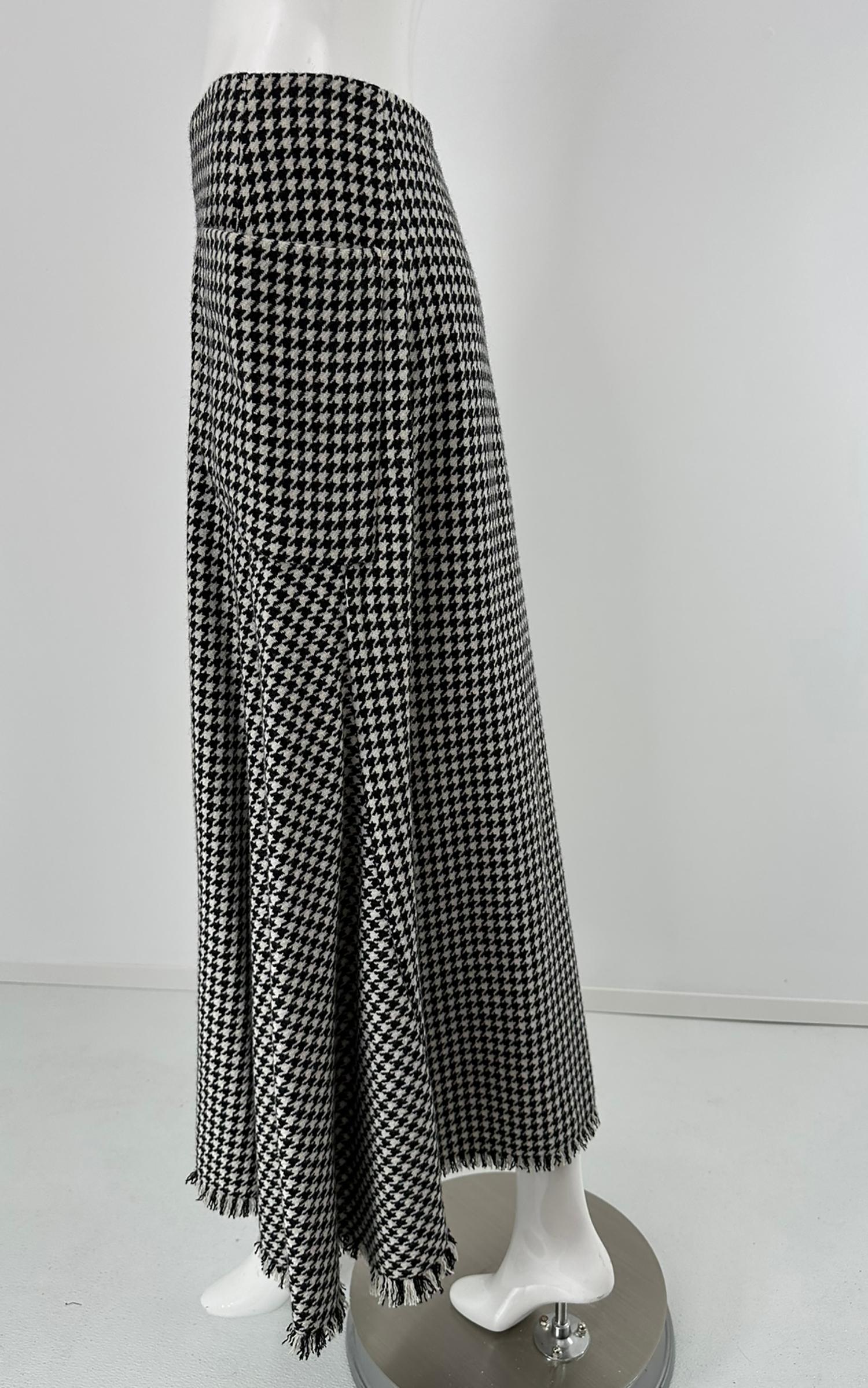 Yohji Yamamoto Gonna asimmetrica a frange in lana bianca e nera con denti di cane 3 in vendita 3