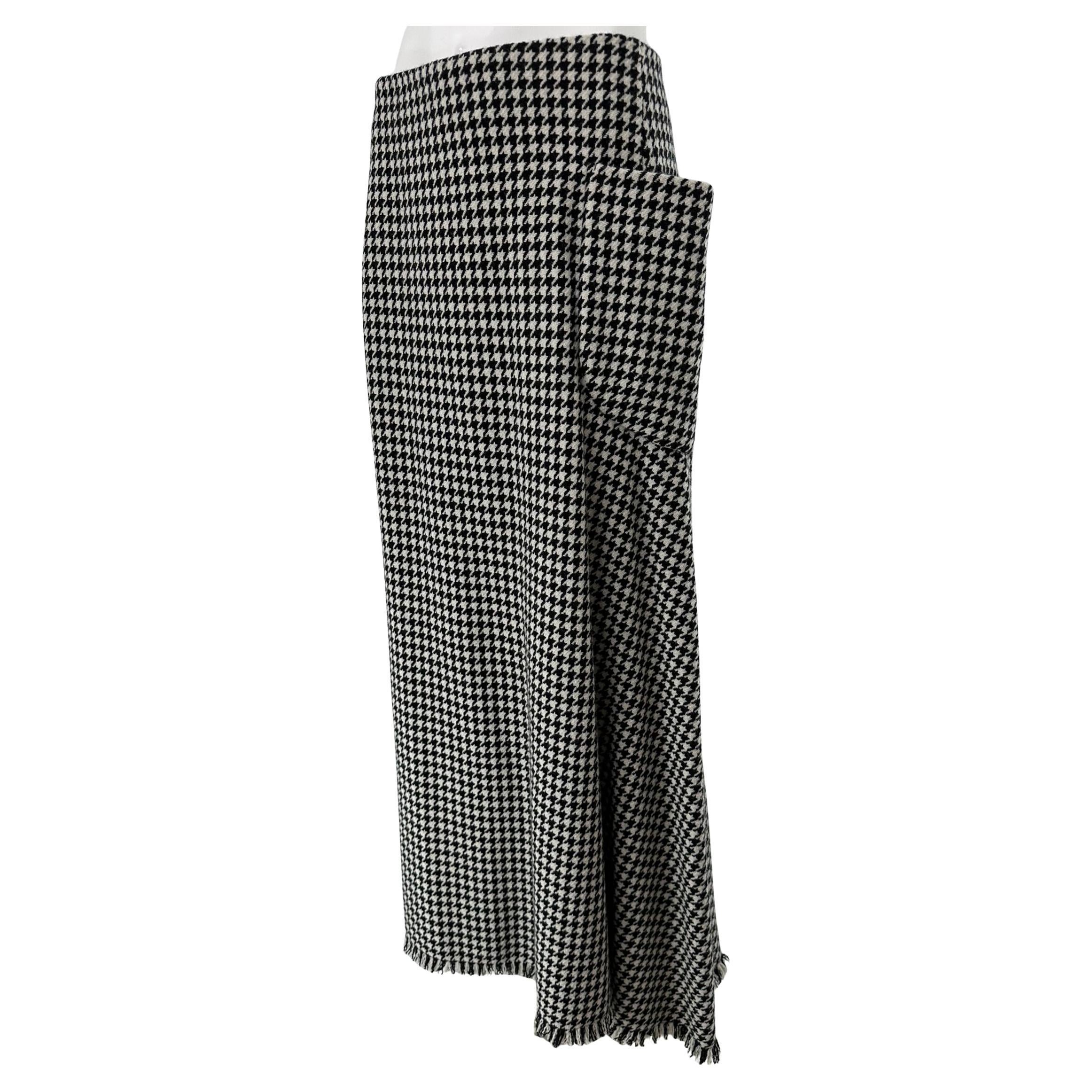 Yohji Yamamoto Gonna asimmetrica a frange in lana bianca e nera con denti di cane 3 in vendita