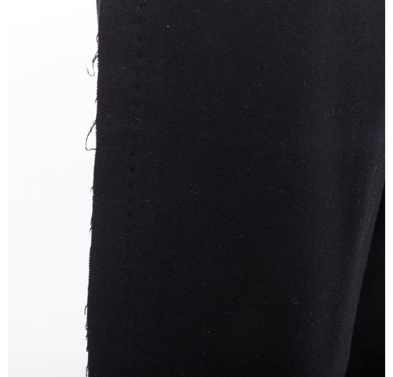 YOHJI YAMAMOTO Pantalones con bordes en crudo adornados con botones en mezcla de lana negra JP2 M en venta 2