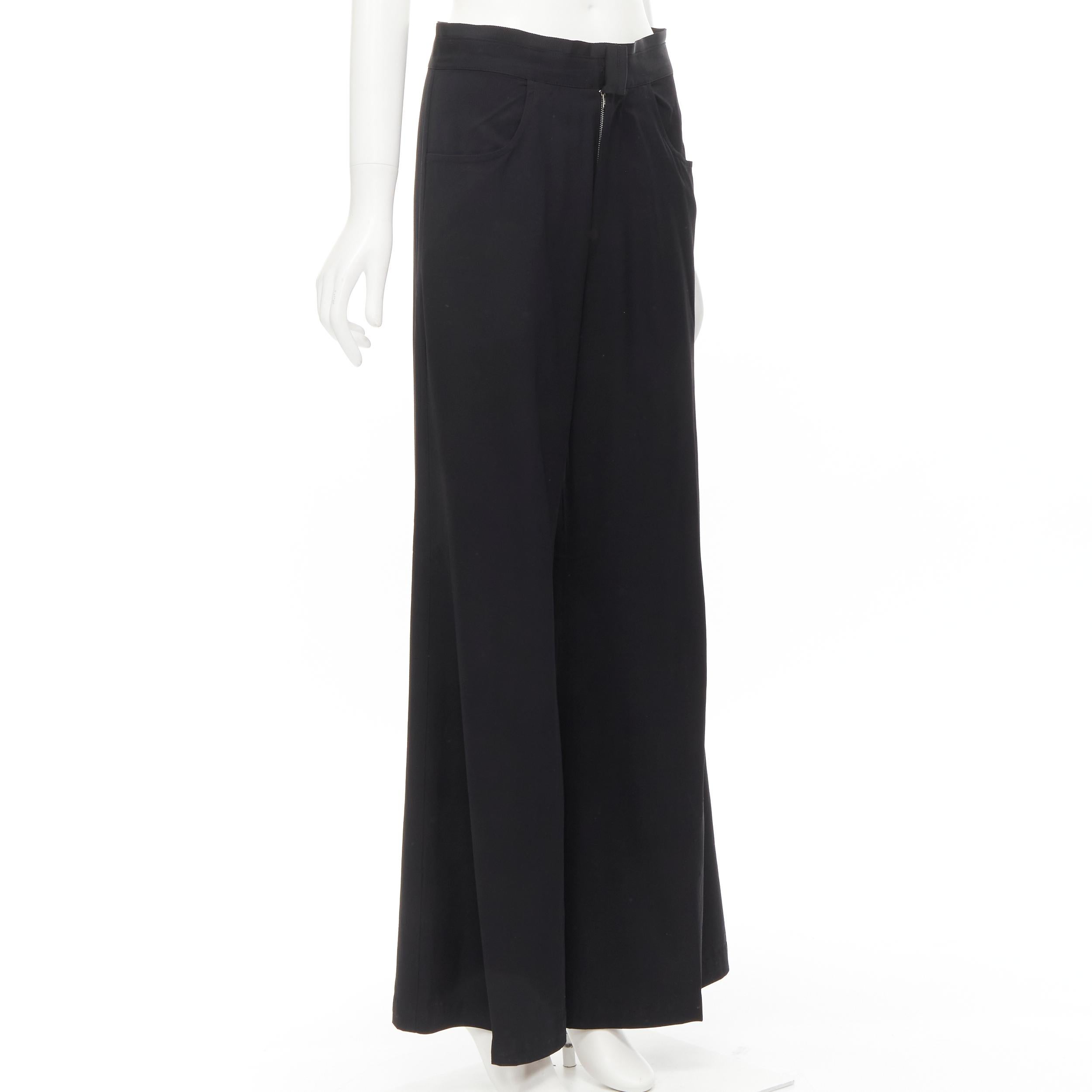 YOHJI YAMAMOTO Hose mit hoher Taille und weitem Bein aus schwarzer Wolle mit grosgrain-Besatz JP3 L (Schwarz) im Angebot