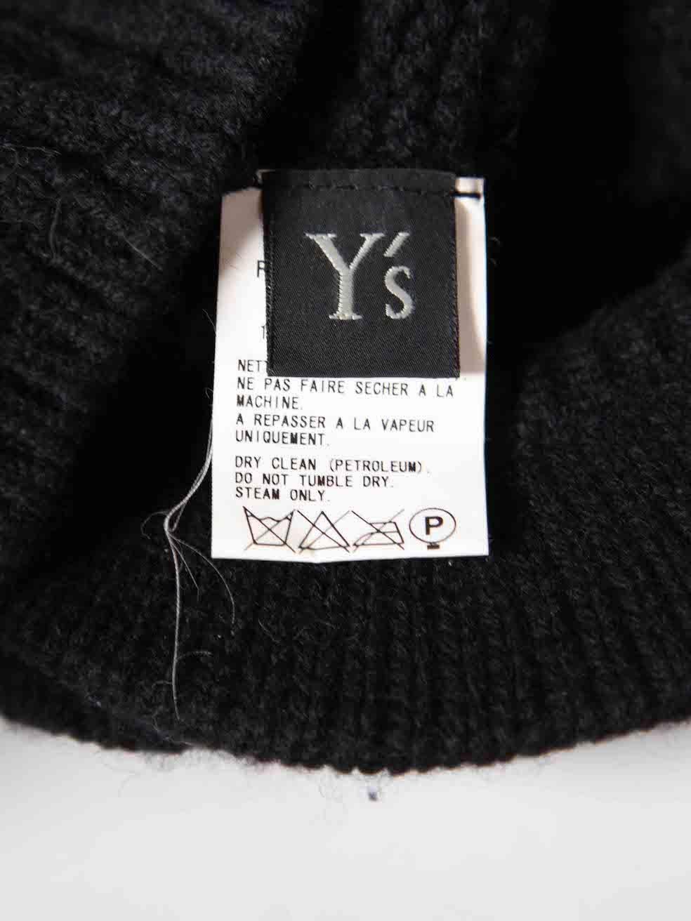 Yohji Yamamoto Schwarzer Pom-Pom-Strickhut aus Wolle im Angebot 2