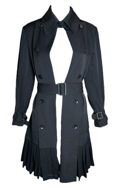 Yohji Yamamoto Vestido de gabardina de doble botonadura con falda de lana plisada