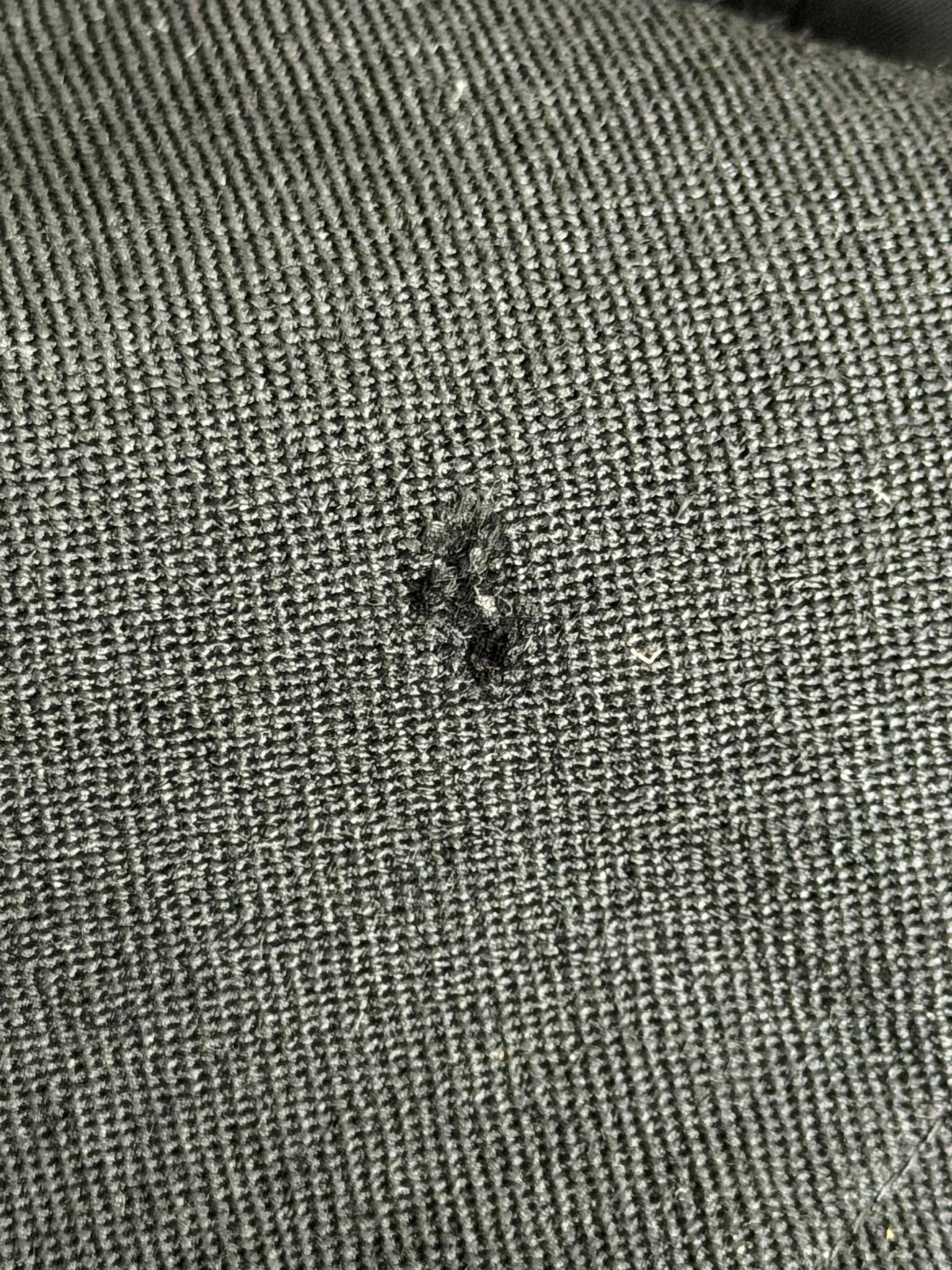 Yohji Yamamoto Herbst 2004 Schwarze Wolljacke mit übertriebenen Taschen im Angebot 5