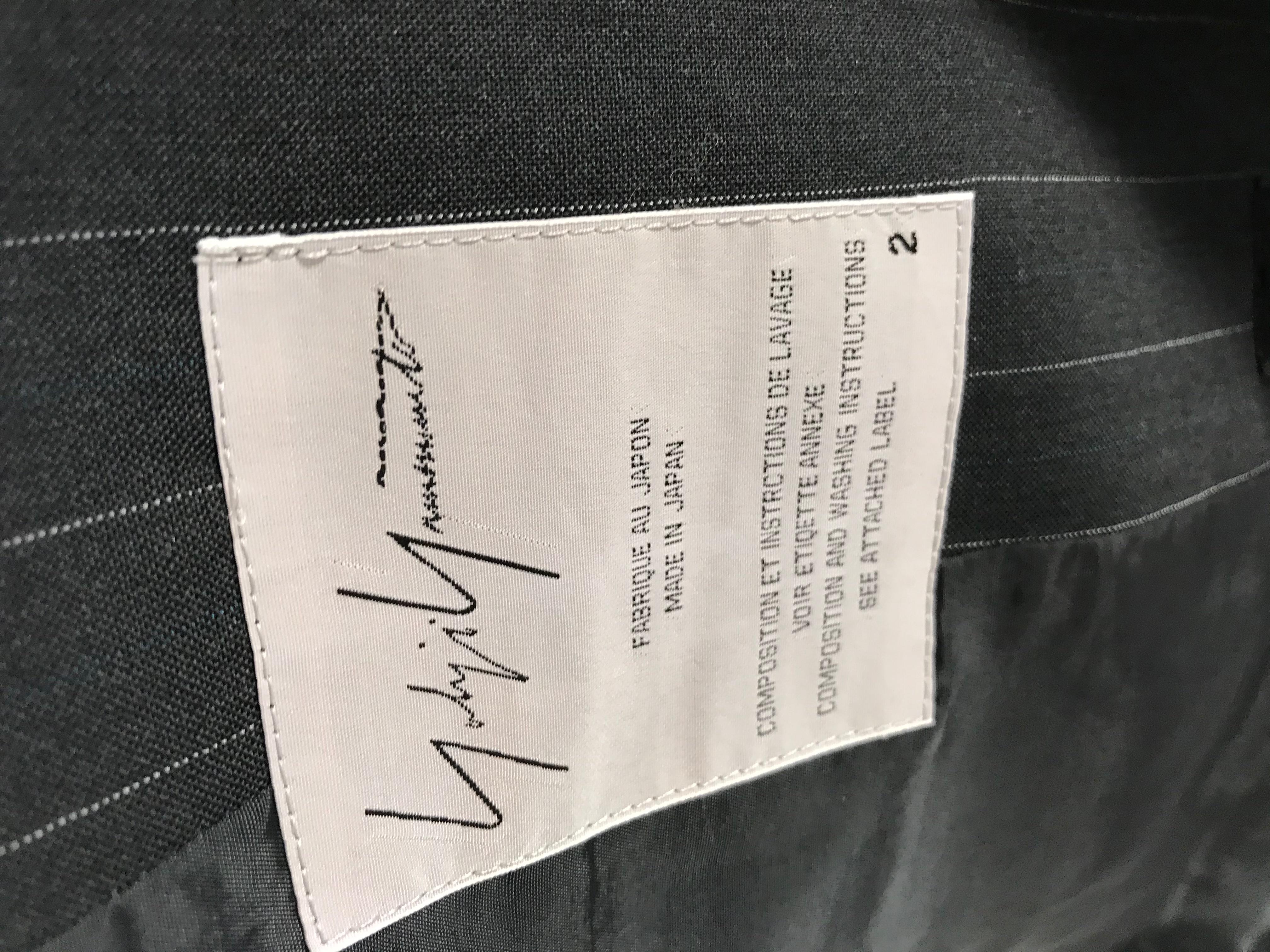 Yohji Yamamoto  (Grau) im Angebot