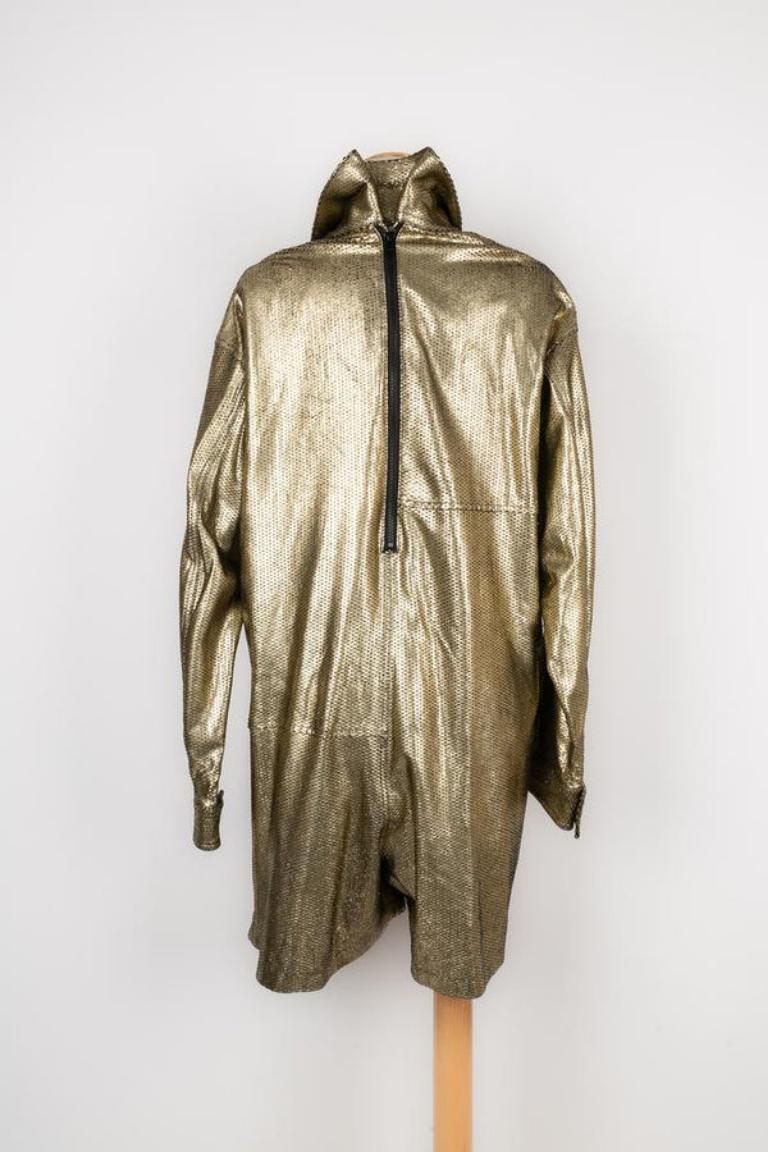 Combinaison en peau de mouton dorée Yohji Yamamoto en vente 3