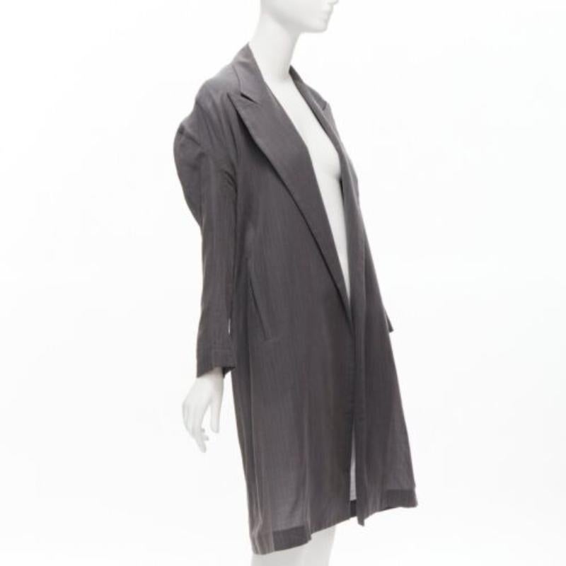 YOHJI YAMAMOTO grauer A-Linien-Mantel mit breitemschnitt JP1 S (Grau) im Angebot
