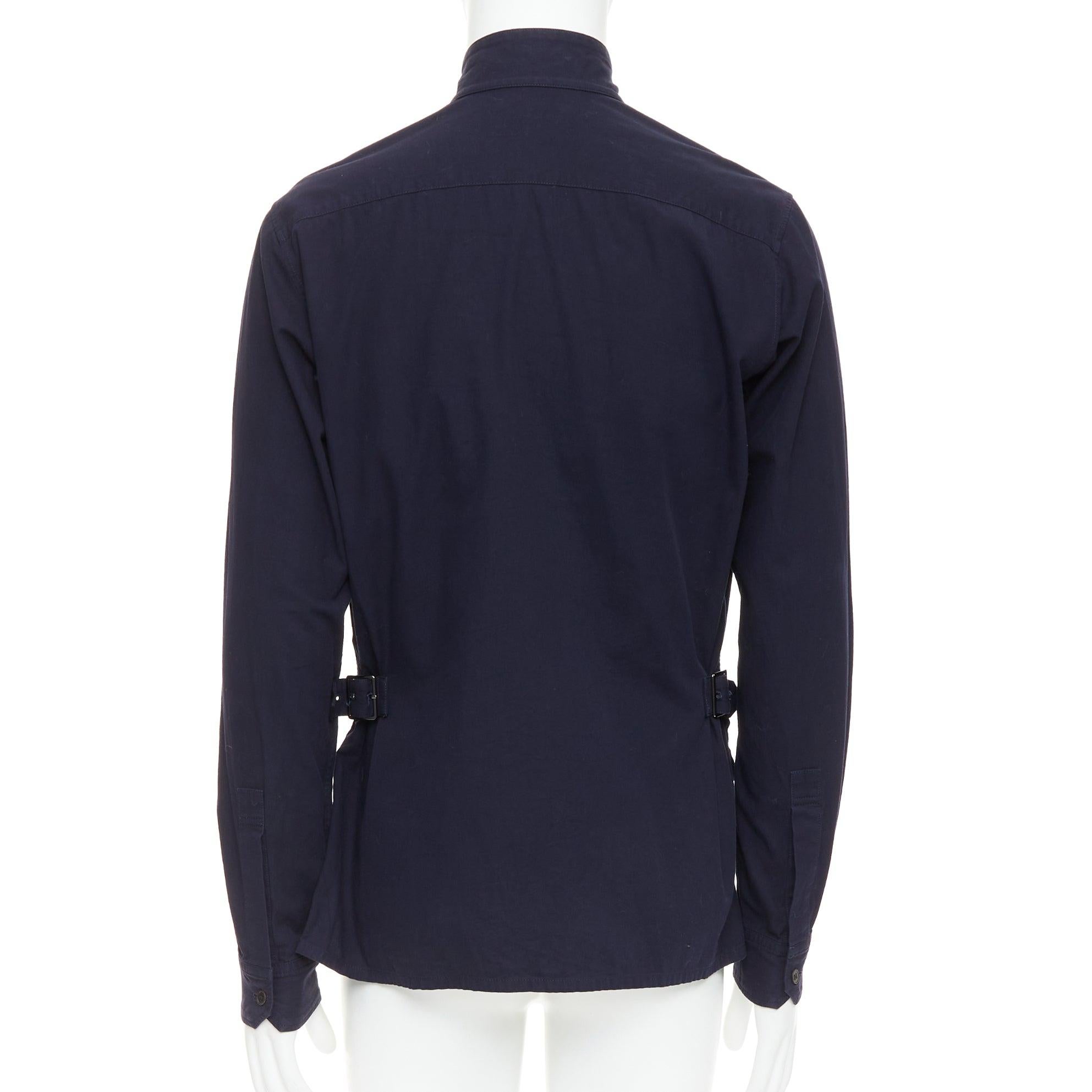 Uomo Yohji Yamamoto Homme, camicia con collo alto e tasche frontali con patta, JP3 L. in vendita